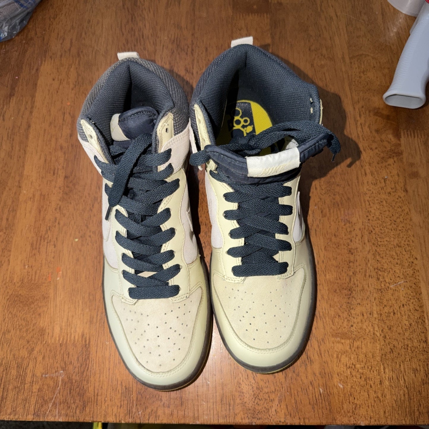 Size 9.5 - Nike Dunk High Brown W 2008 Rare
