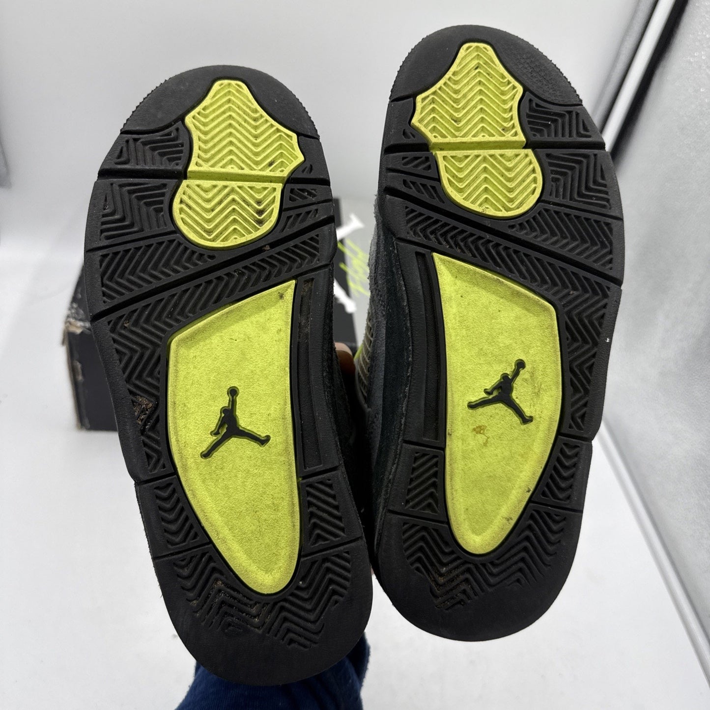 Size 5.5 - Jordan 4 Retro SE Mid Neon 95