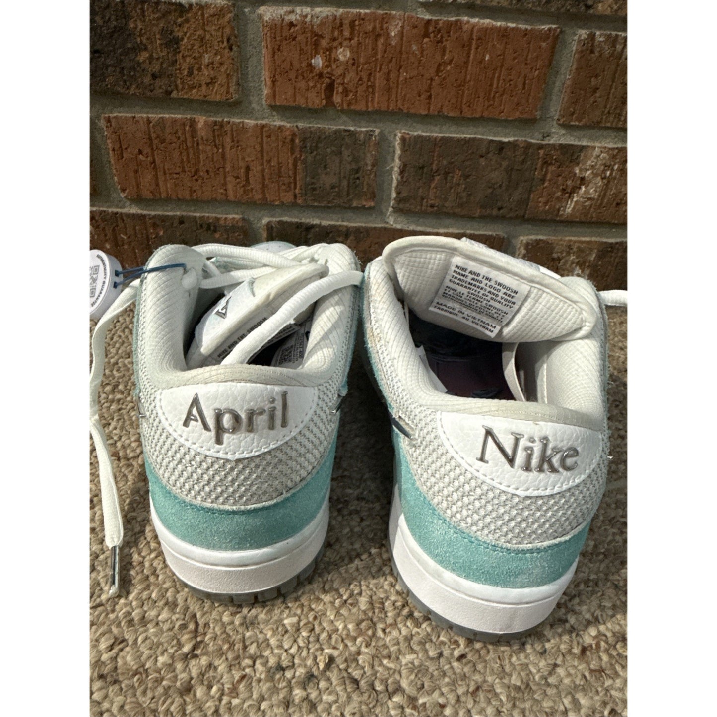 Size 8.5 - Nike SB Dunk Low x April Skateboards Turbo Green