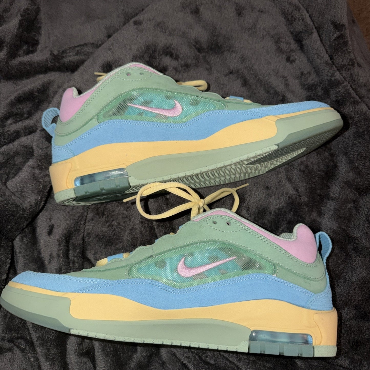 Size 12 - Verdy x Nike Air Max Ishod Wair SB Visty
