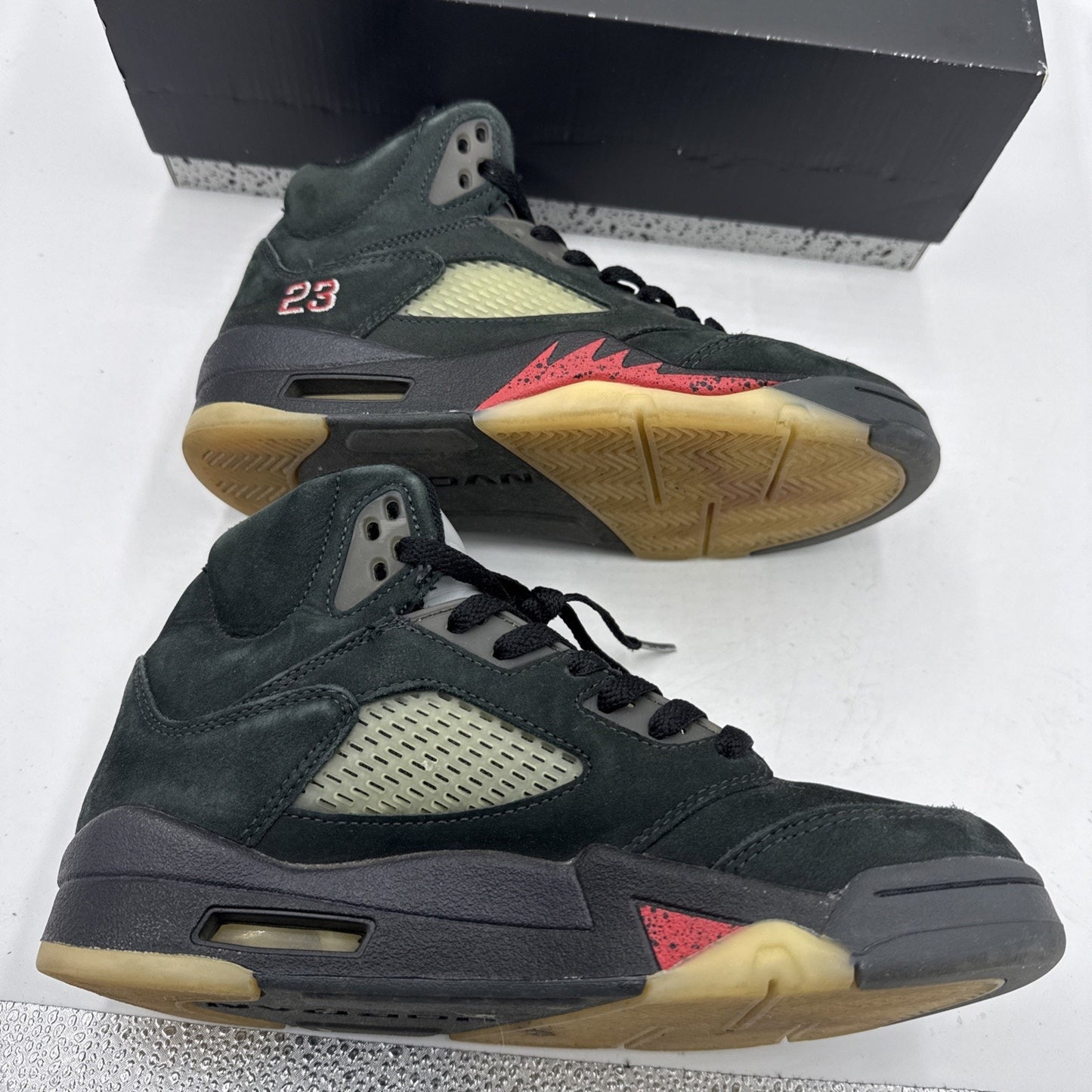 Size 6.5 - Air Jordan 5 Retro GORE-TEX Off-Noir W
