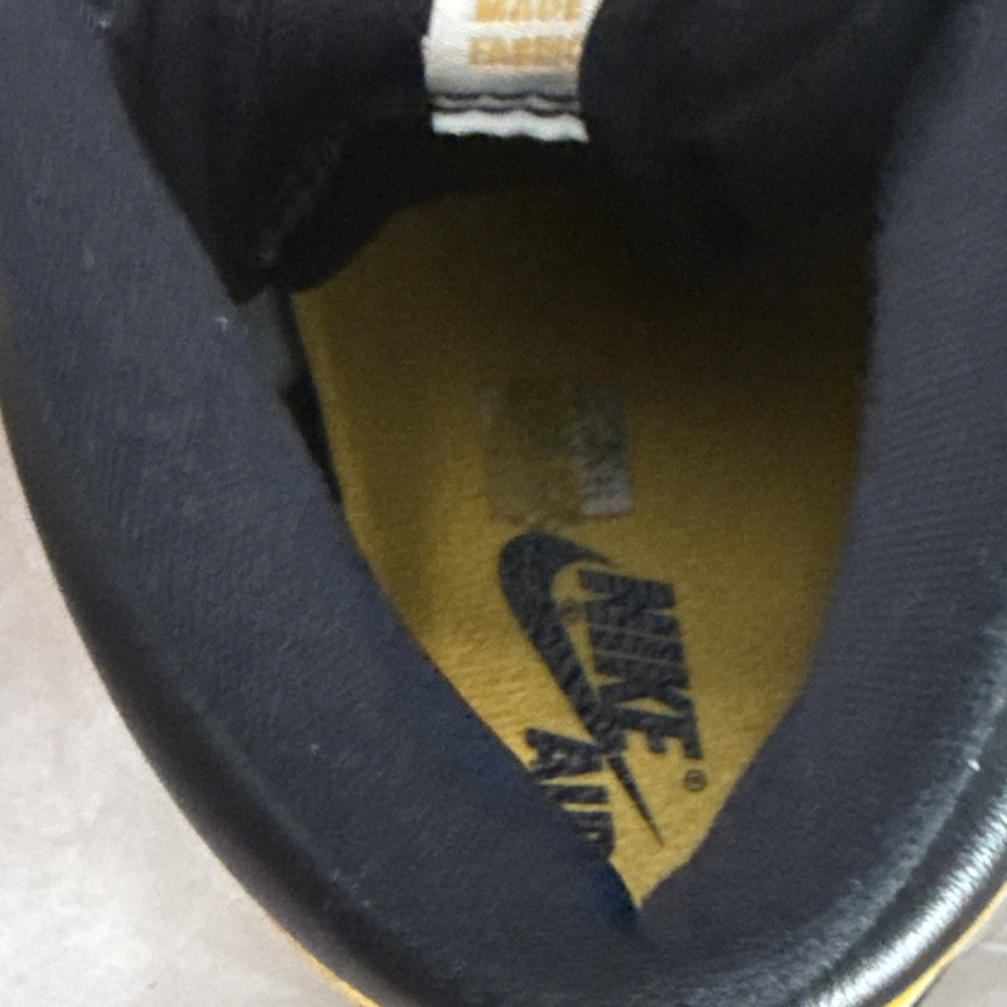 Size 10 - Jordan 1 Retro OG High Yellow Toe