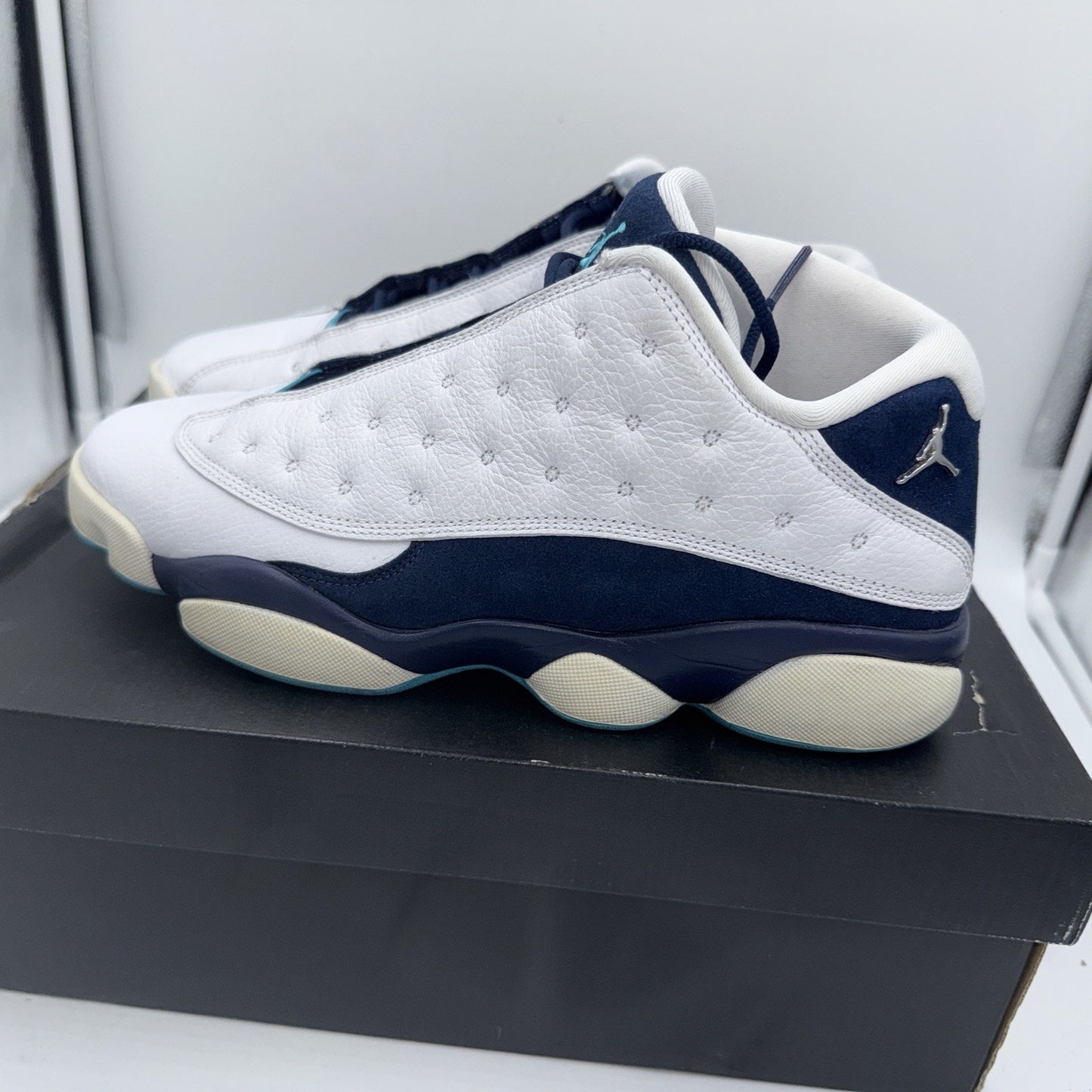 Size 9.5 - Air Jordan 13 Low Hornets