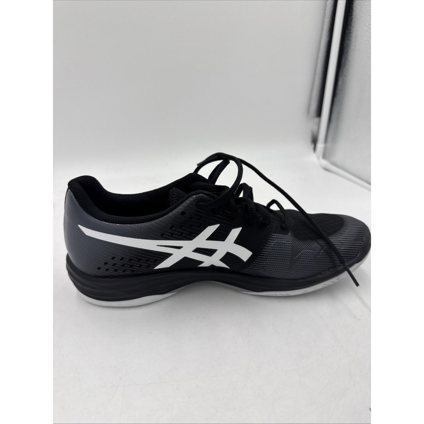 Size 8 - ASICS GEL-Tactic Black