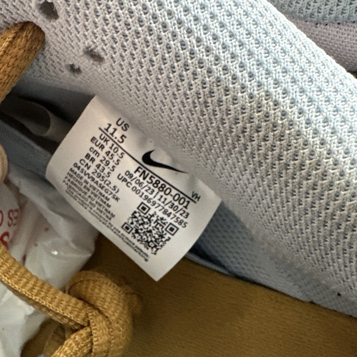 Size 11.5 - Nike Dunk Premium SB Low City of Style Pack
