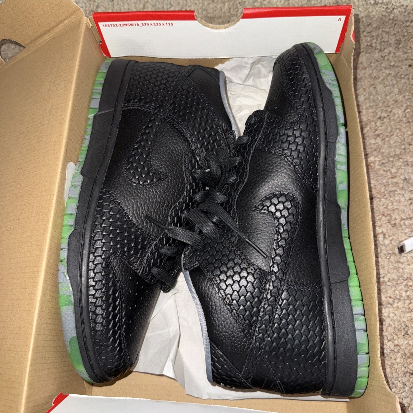 Size 10.5-Mens Nike Dunk Premium Mid Halloween Headless Horseman Shoes