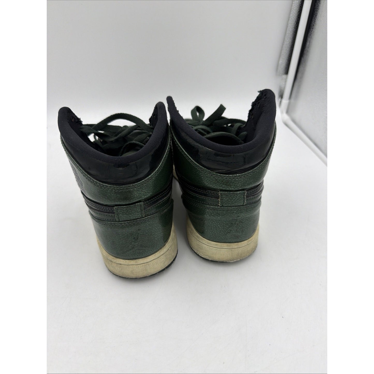 Size 9 - Air Jordan 1 High Anti-Gravity Machines