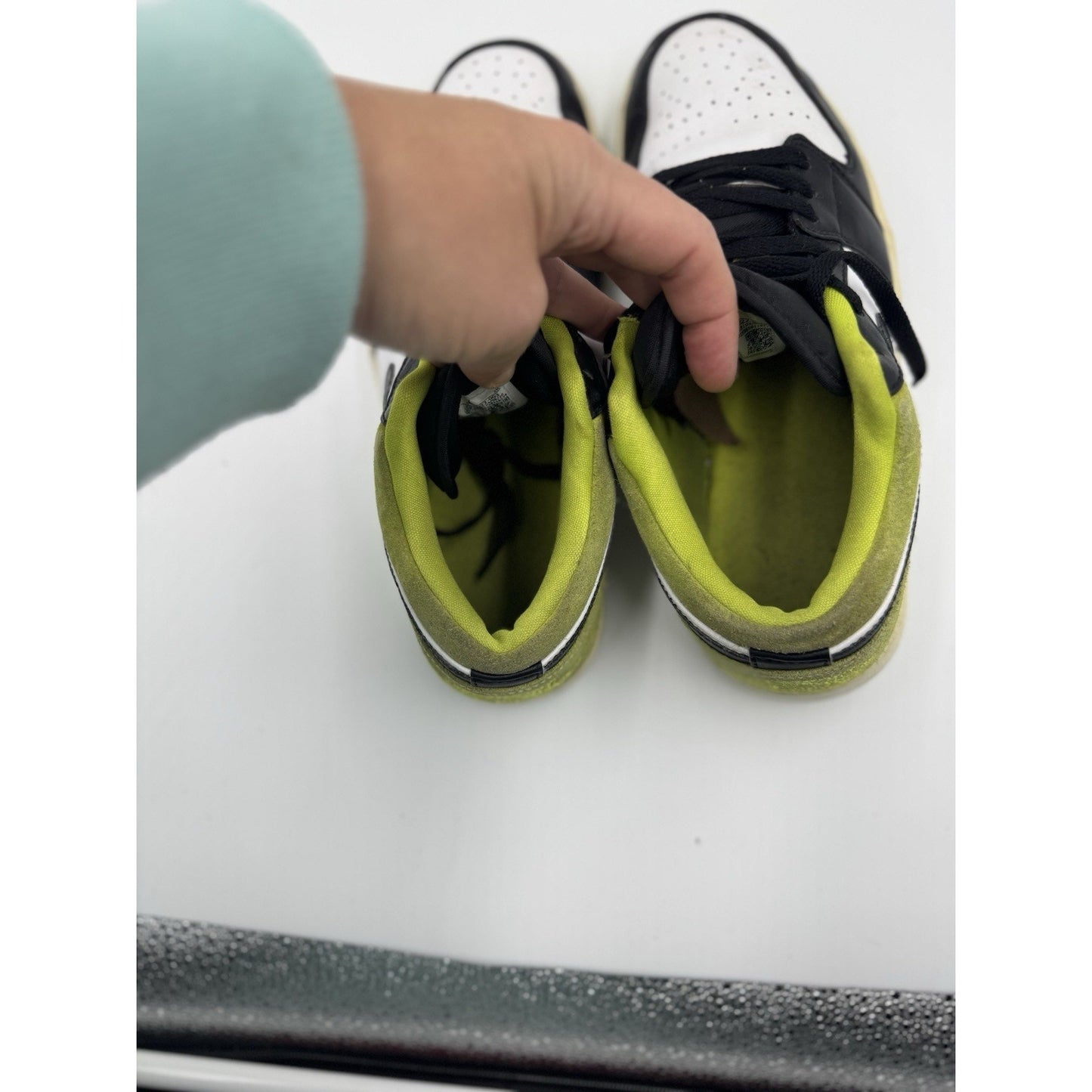 Size 10 - Air Jordan 1 Low Cyber NBS341