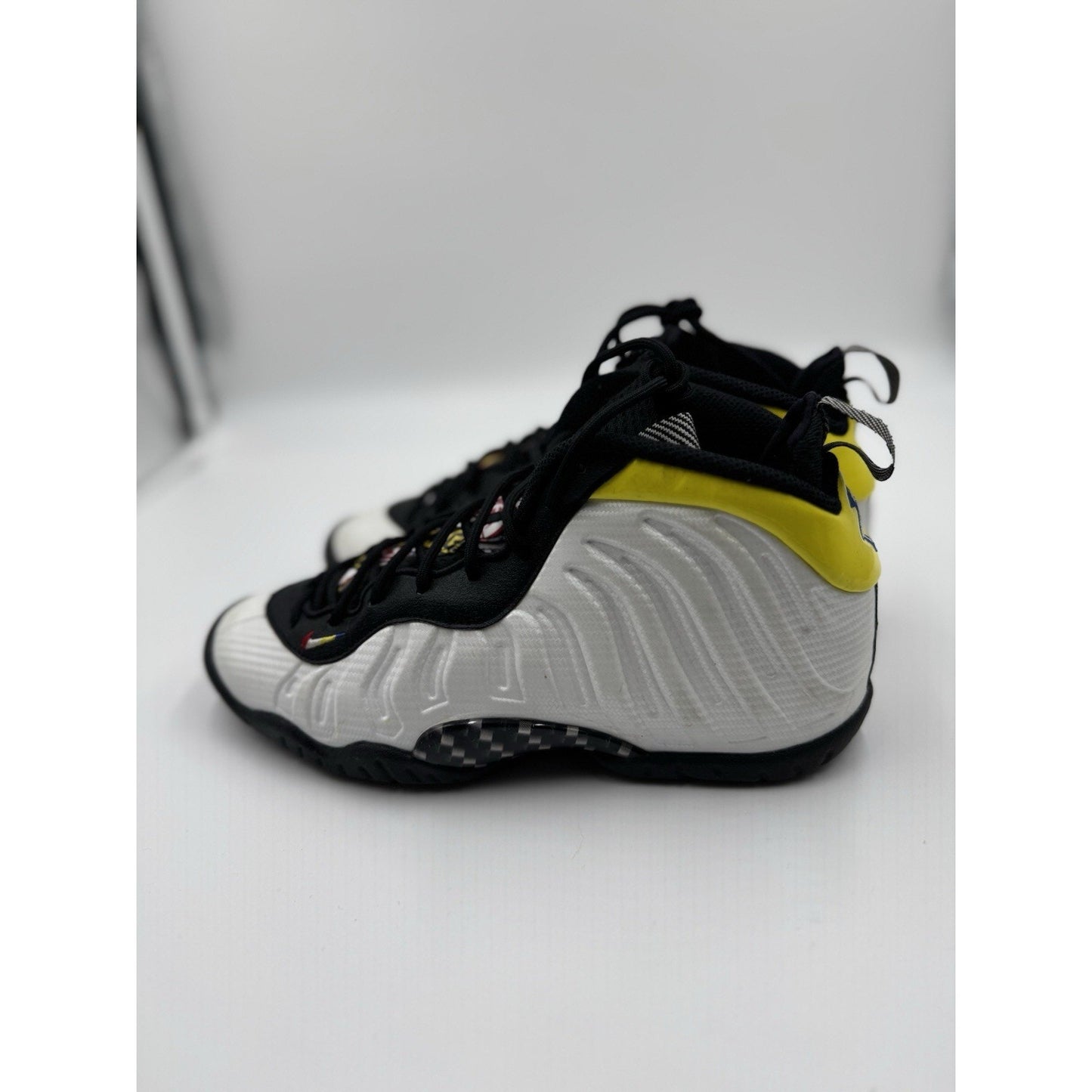 Size 5.5y Nike Air Foamposite One Motorsport Athletic Shoes GS DJ5797-100 NBS395