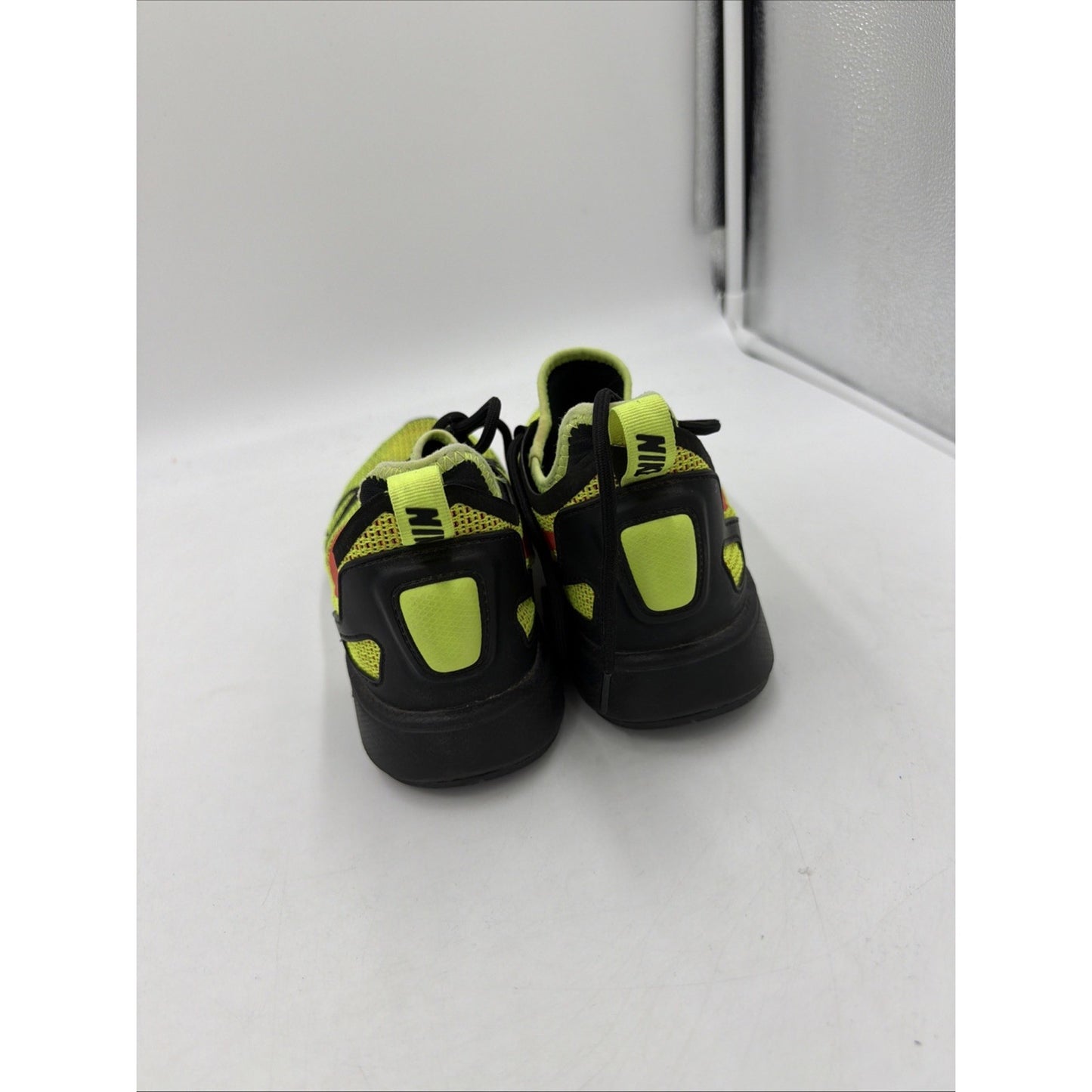Size 7.5 Nike Dual Racer 927243-700