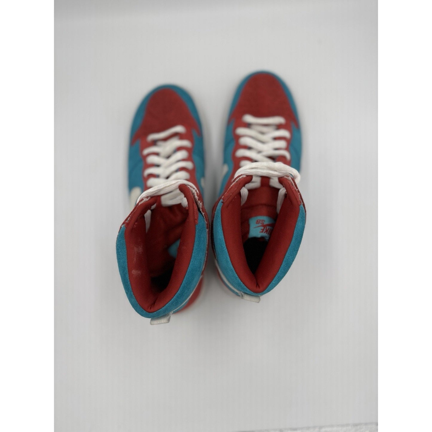 Size 9.5 - Nike Dunk Premium SB High Bloody Gums