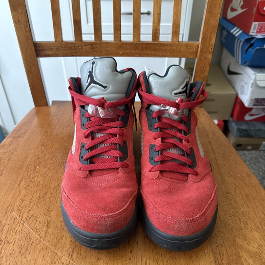 Size 9 - Jordan 5 Retro Mid Raging Bull NBS047
