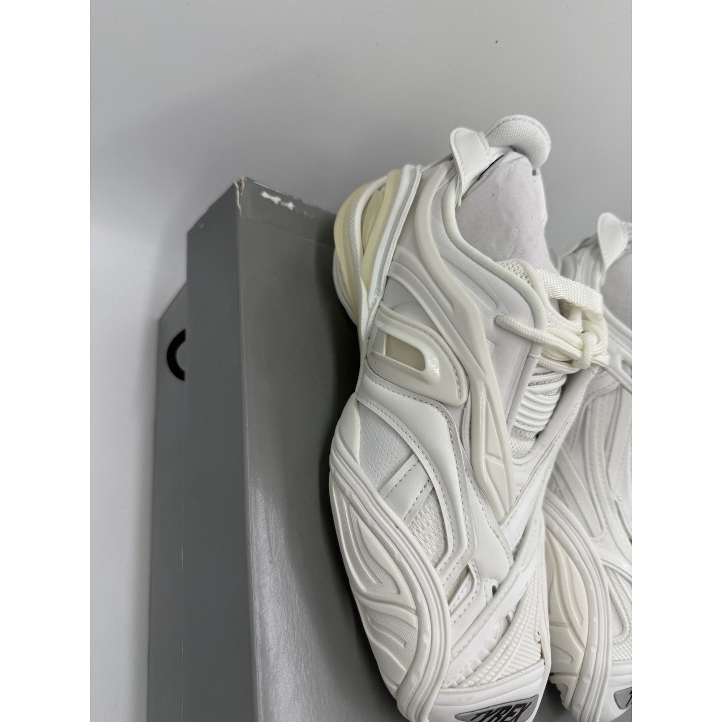 Size 6 - Balenciaga Tyrex Low White BS804