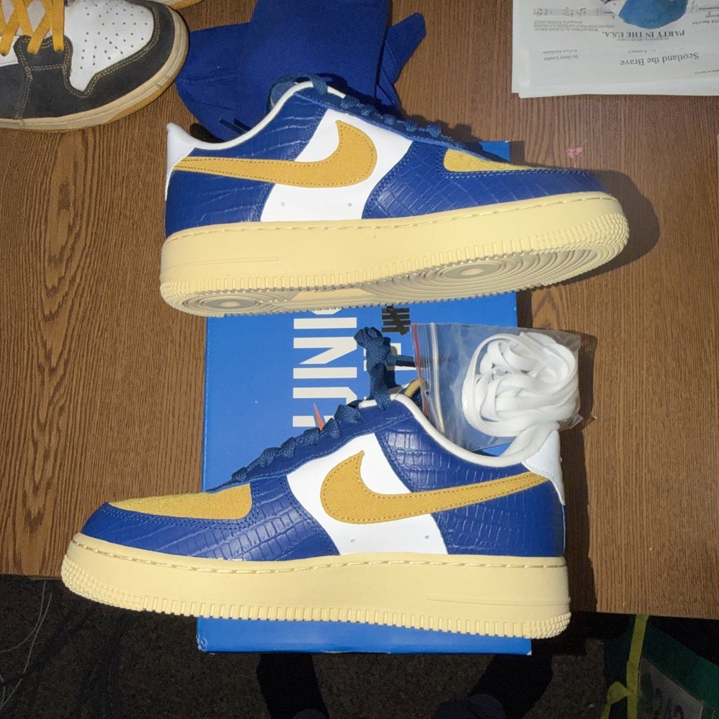 Size 7 - Undefeated x Nike Air Force 1 SP Low Dunk vs AF1