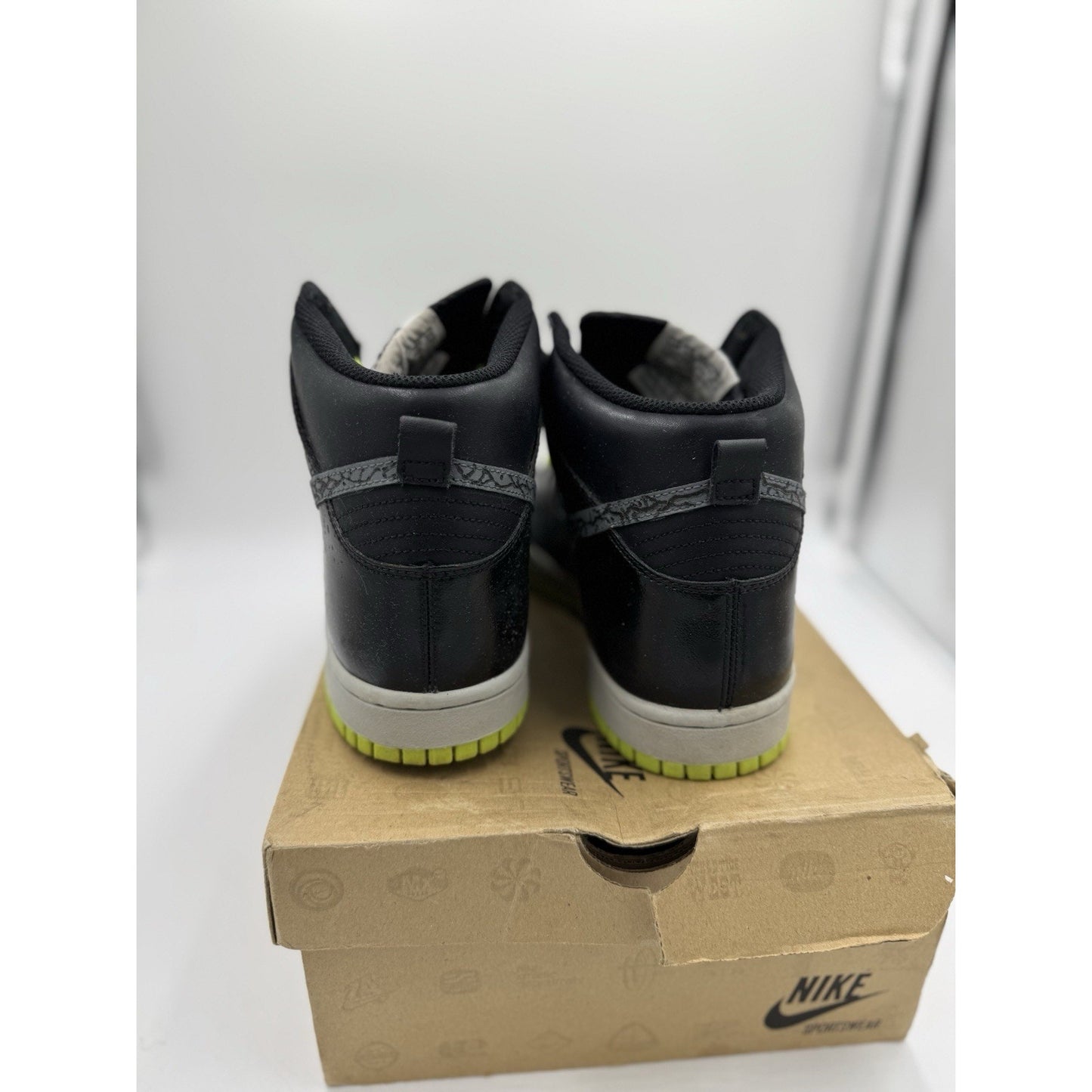Size 9 - Nike Dunk High Black - 344648-003