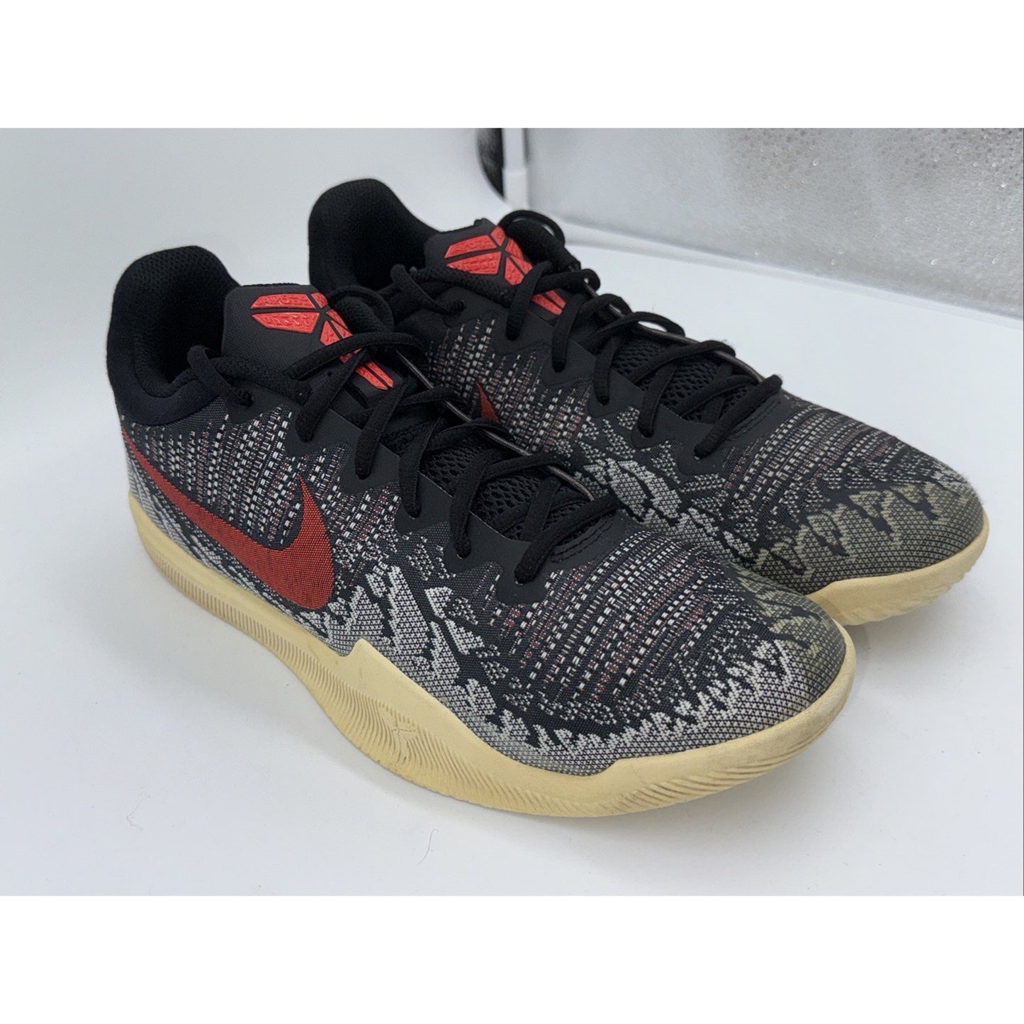 Size 9 - Nike Mamba Rage Bright Crimson