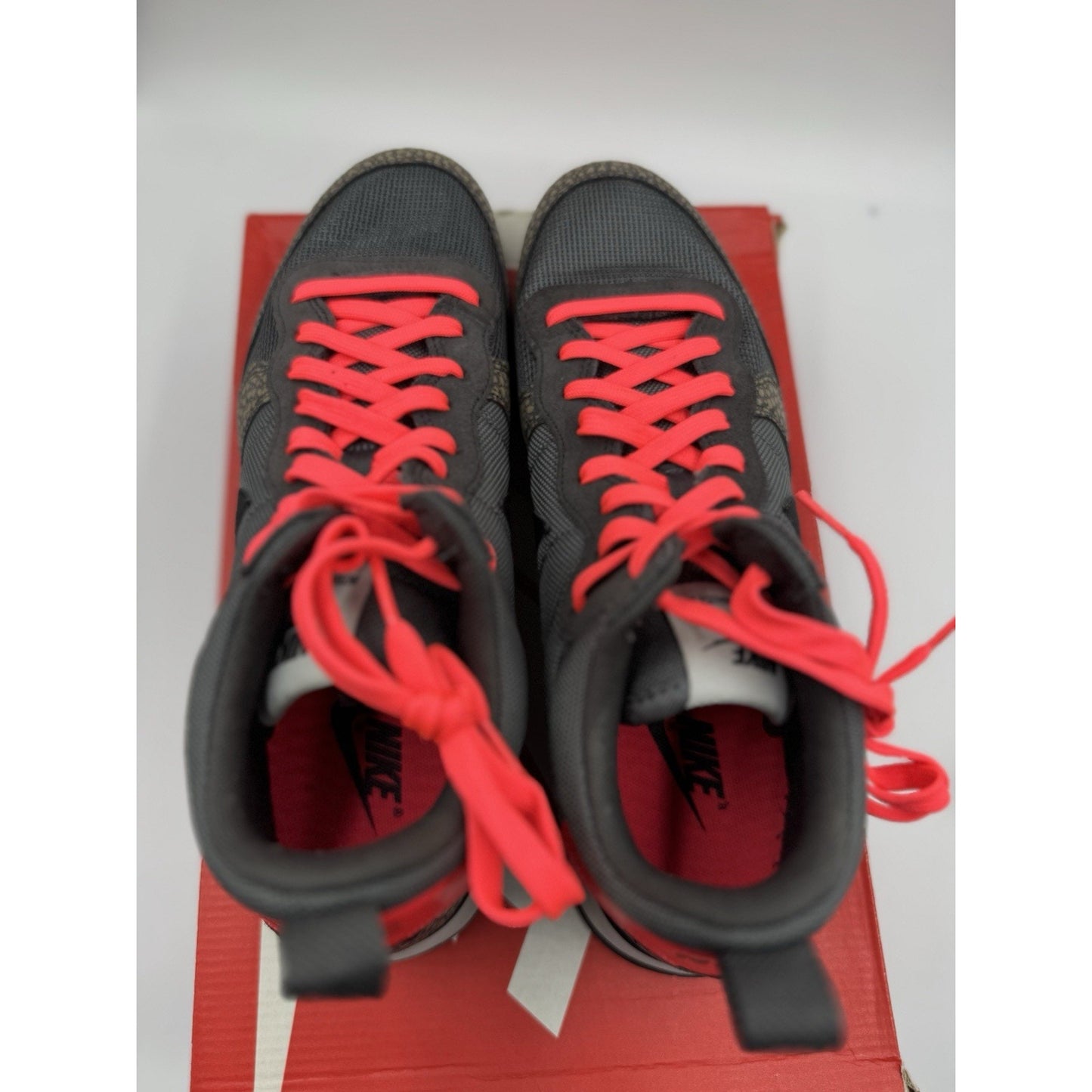Nike Internationalist Mid PRM Mens Style: 682843-002 Size: 10 BS563