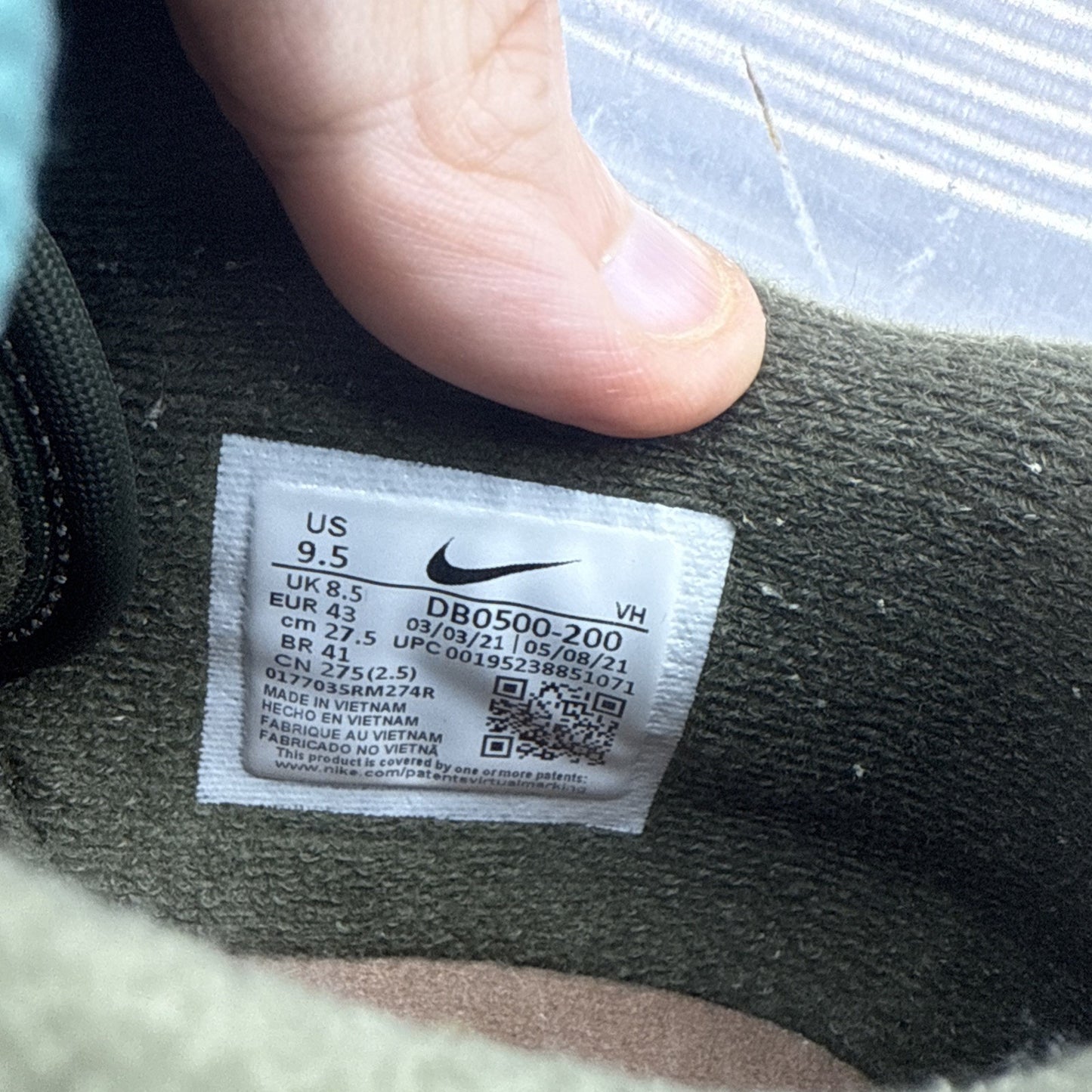 Size 9.5 - Nike Dunk Low Scrap - DB0500-200