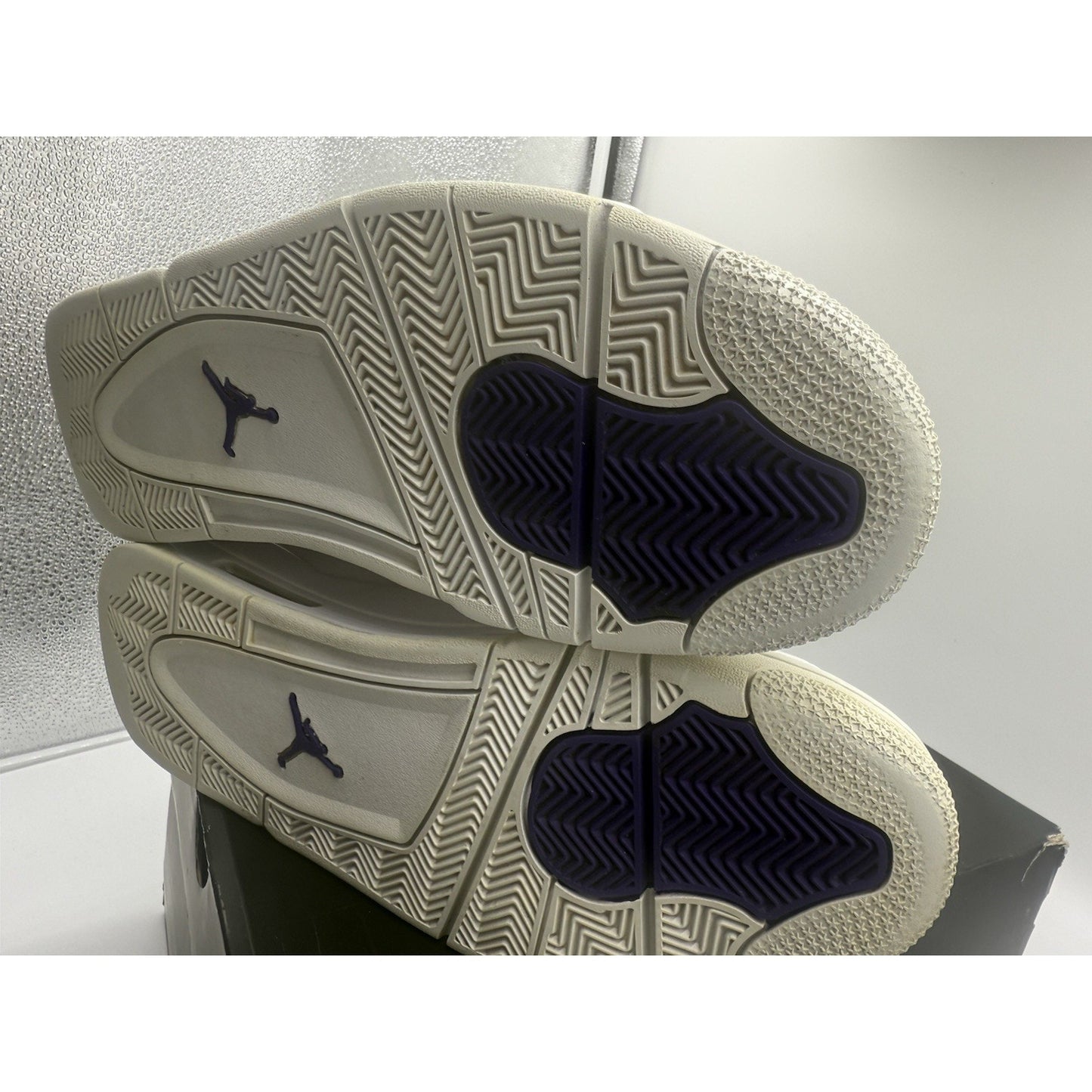 Size 13 - Jordan 4 Retro Mid Purple Metallic