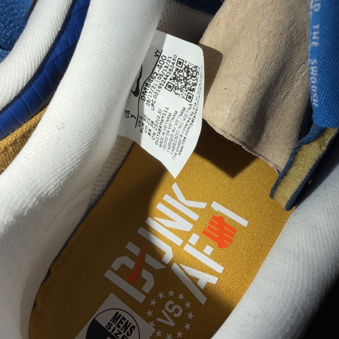 Size 7 - Undefeated x Nike Air Force 1 SP Low Dunk vs AF1