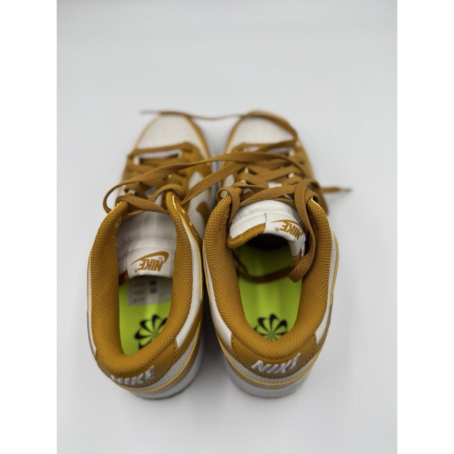 Size 9 - Nike Dunk Next Nature Low Gold Phantom W BS582