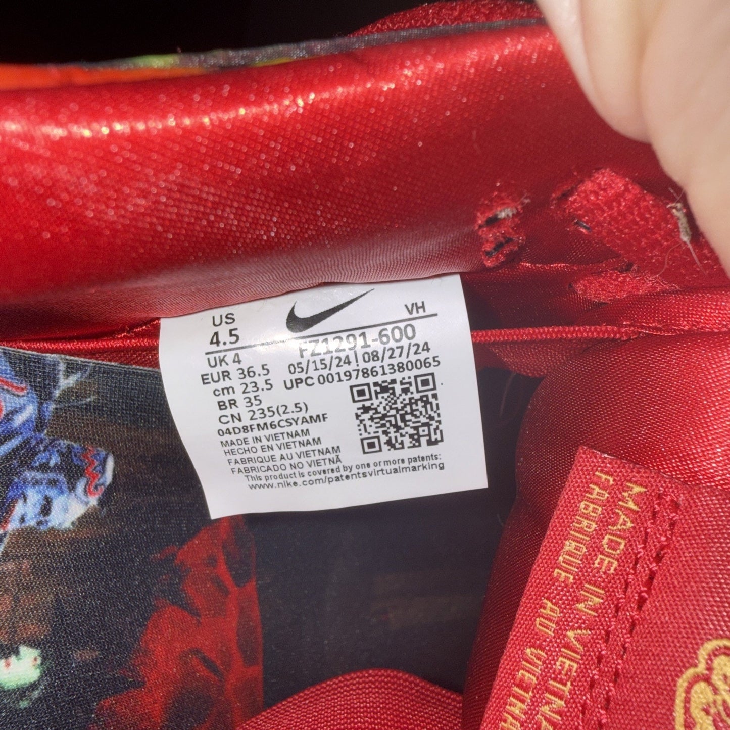 Size 4.5 - The Wizard of Oz x Nike Dunk SB Low Poppy Field