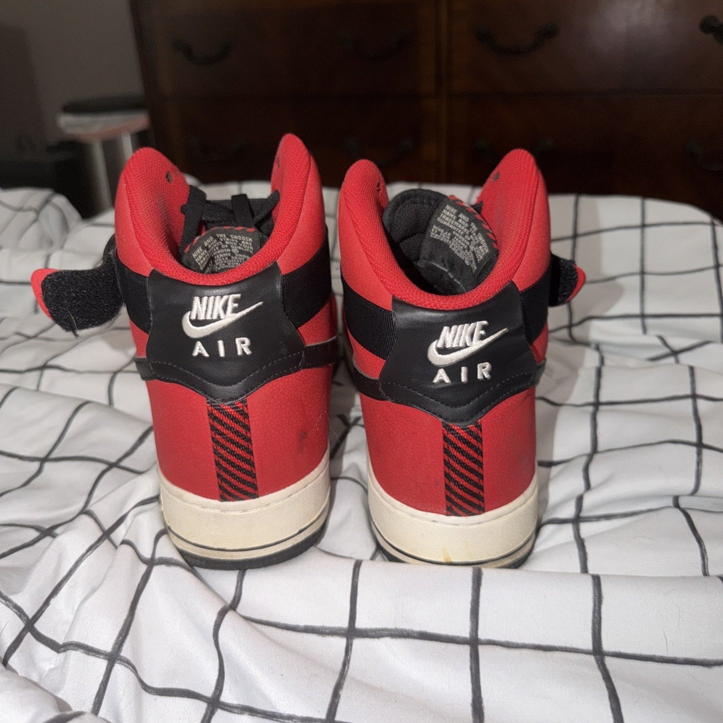Size 10 - Nike Air Force 1 '07 High University Red Black