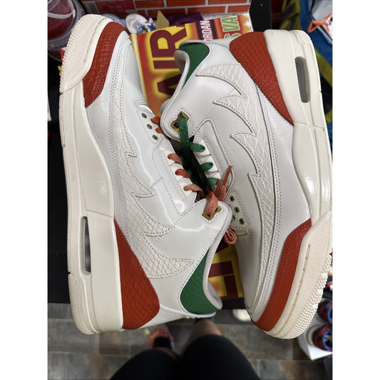 Size 12 - Air Jordan 3 Retro El Vuelo