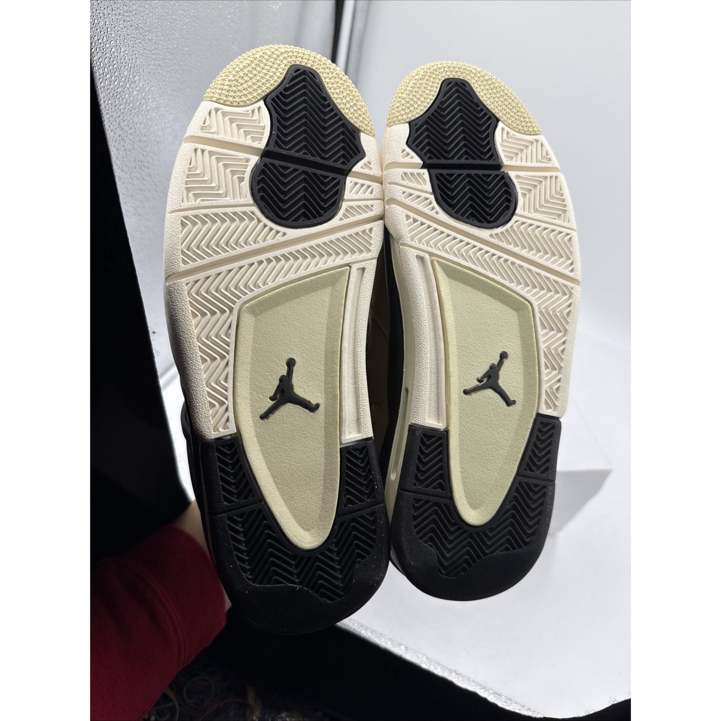 Size 10.5 - Air Jordan 4 Retro Fossil W