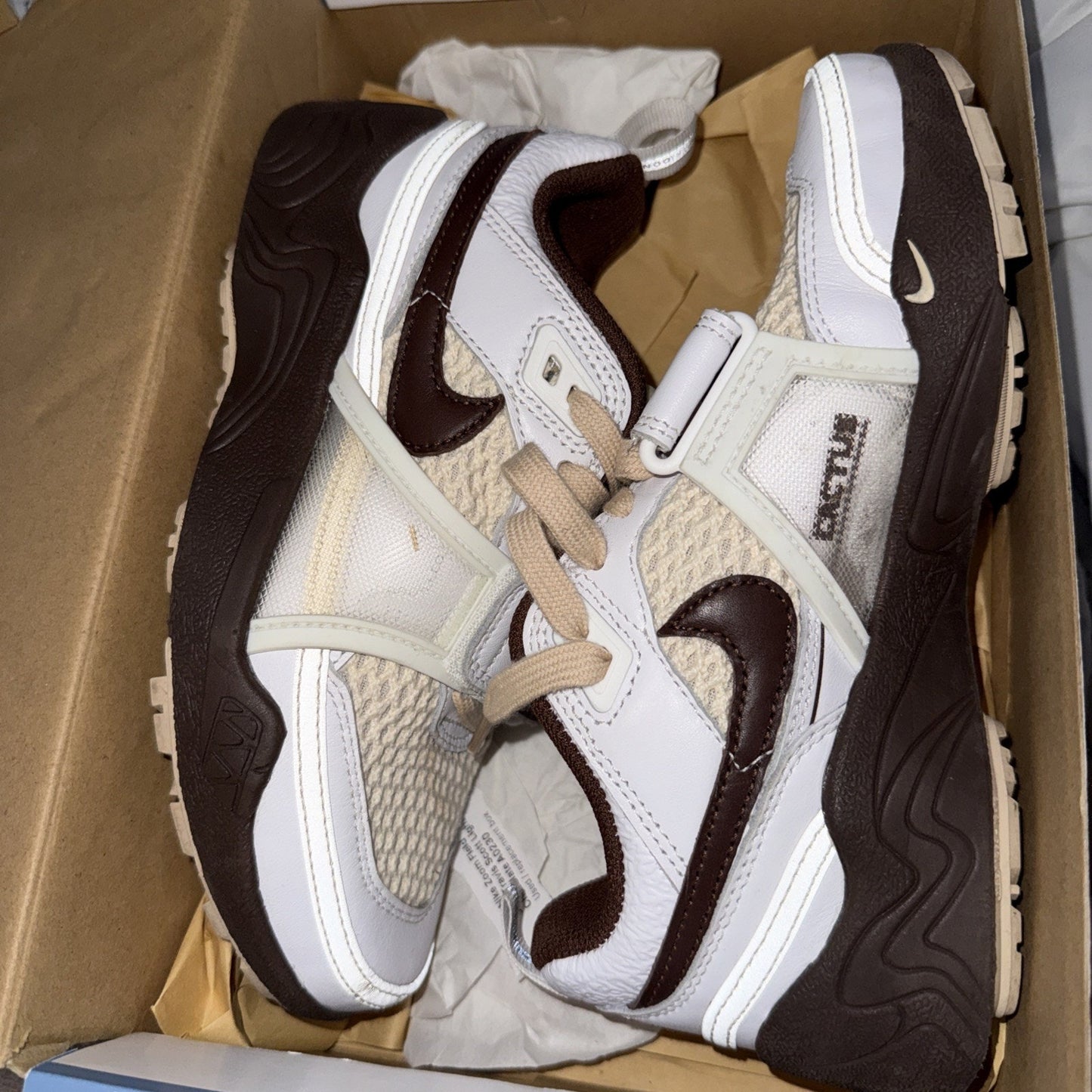 Nike Travis Scott Zoom Field Jaxx Lace-Up Light Chocolate HQ3073-100 Size 4
