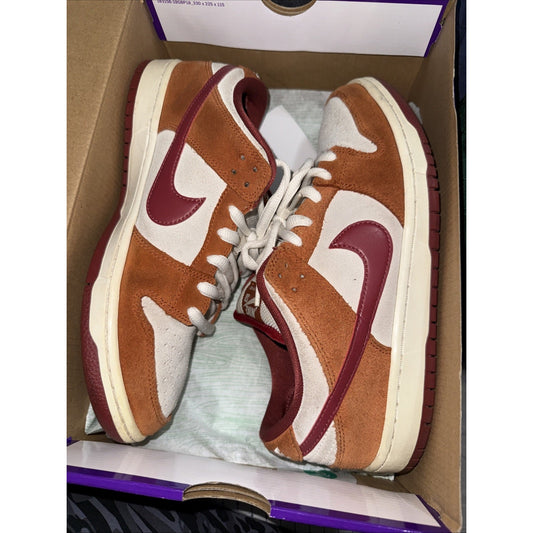 Size 9 - Nike Dunk Pro SB Low Dark Russet LEP