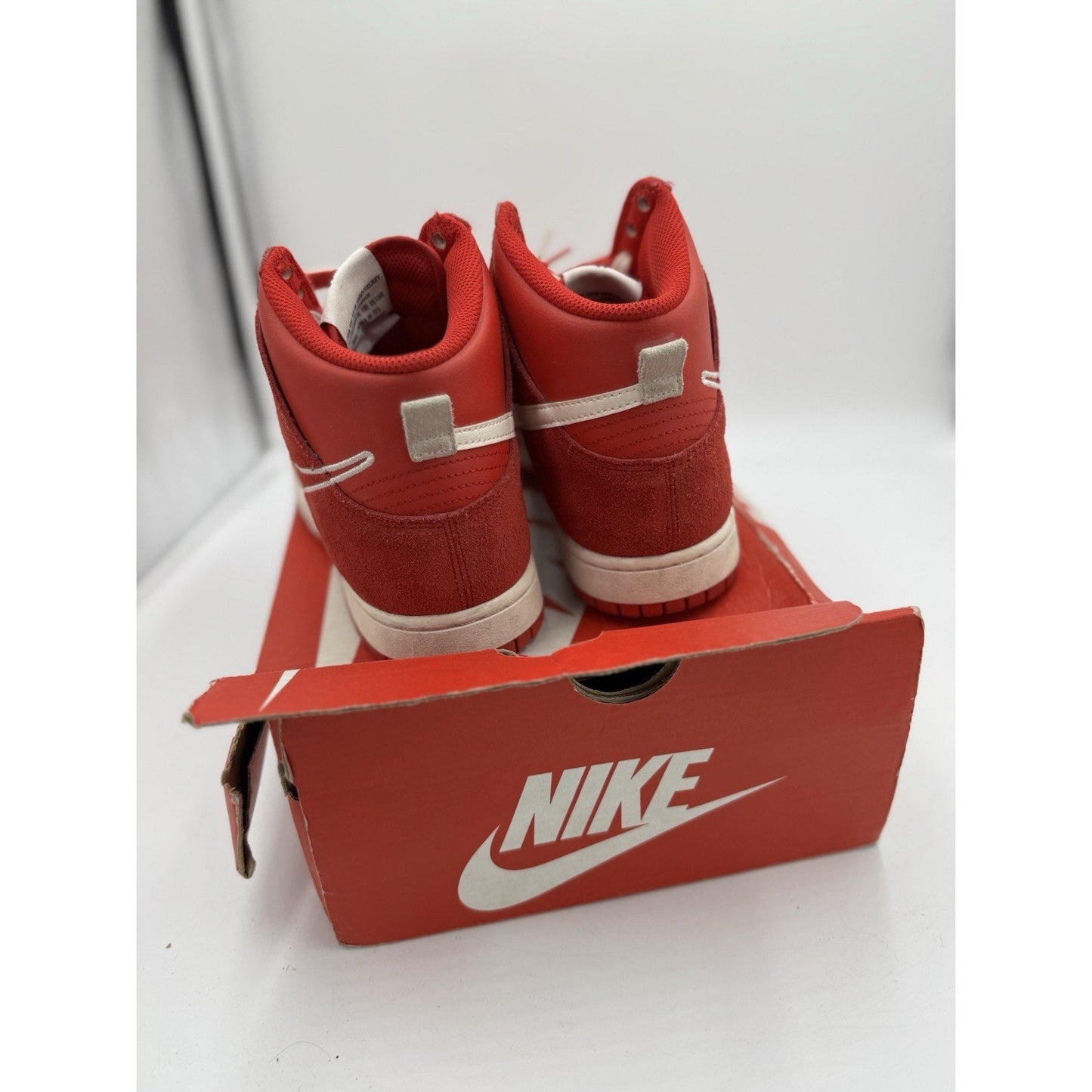Size 9 - Nike Dunk SE High First Use Pack - University Red