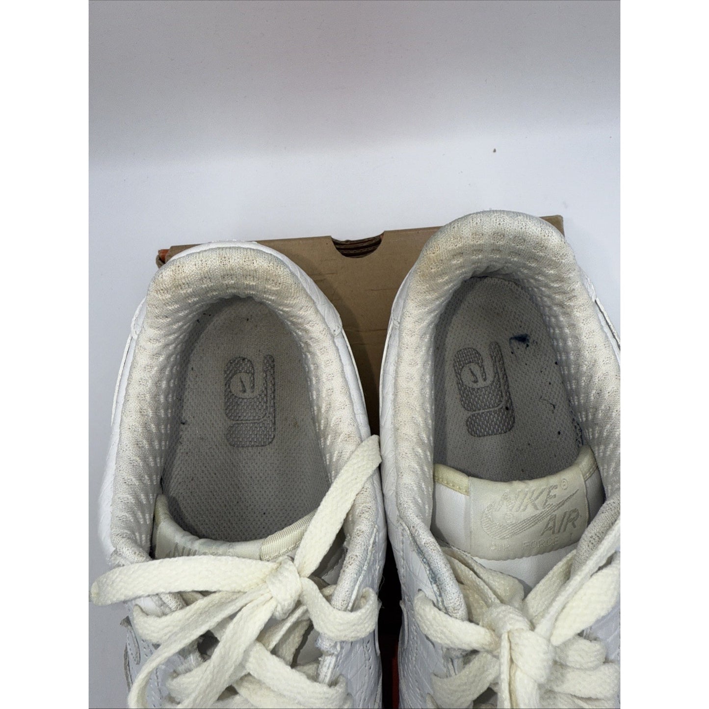 Size 9 - Nike Air Force 1 Premium White 2006 BS813