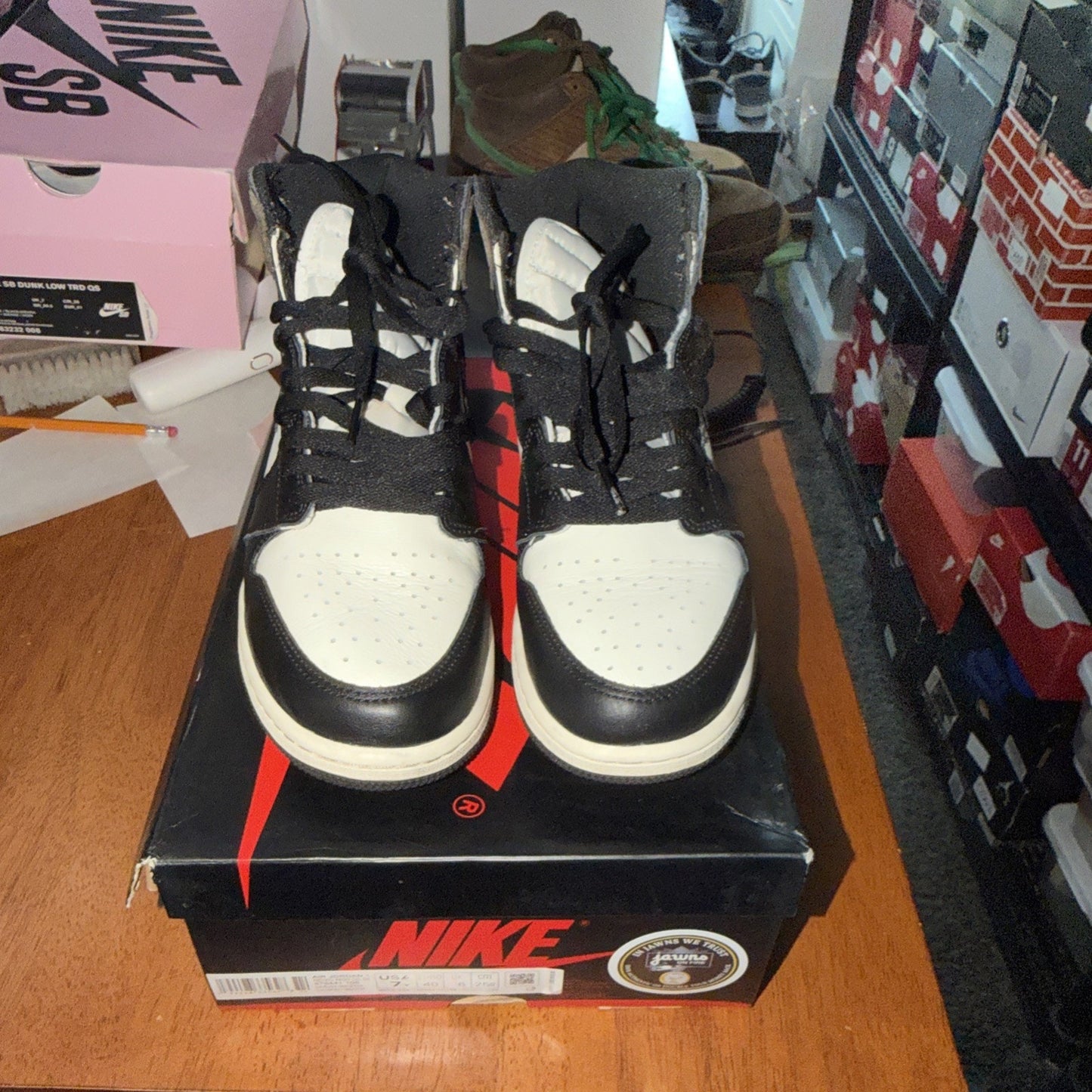 Size 7 (GS) - Jordan 1 Retro OG High Dark Mocha