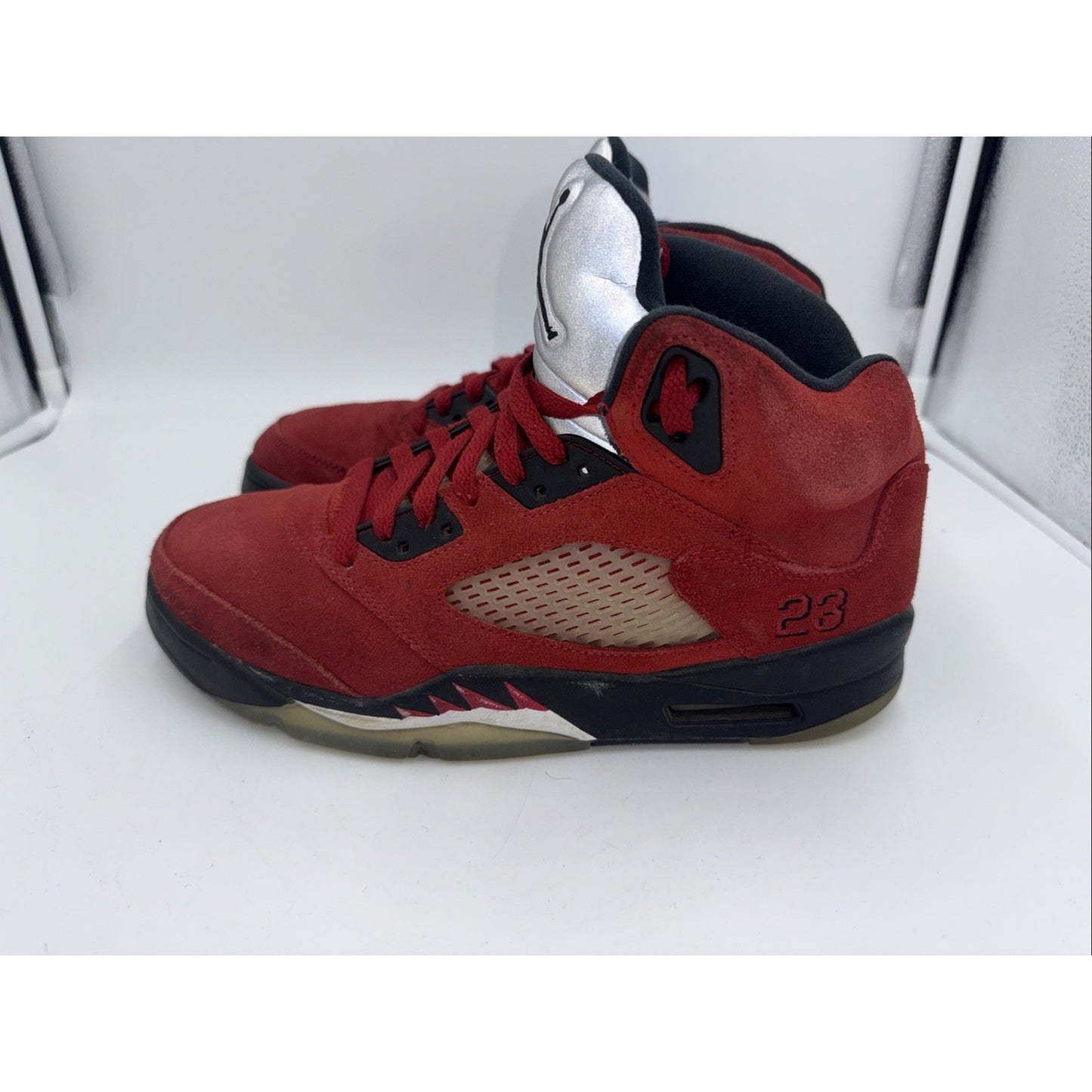 Size 9 - Jordan 5 Retro Mid Raging Bull