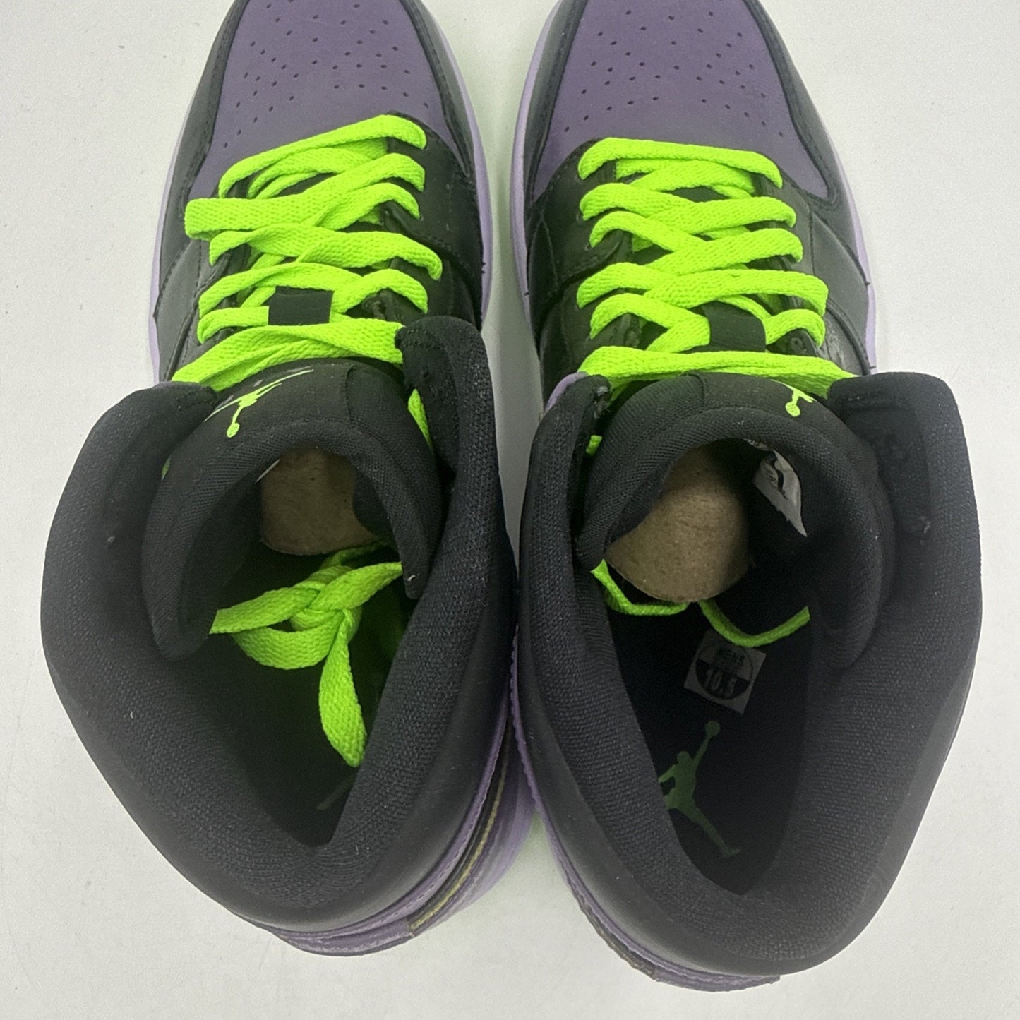 Size 10.5 Jordan 1 Night Vision Joker 136065-021