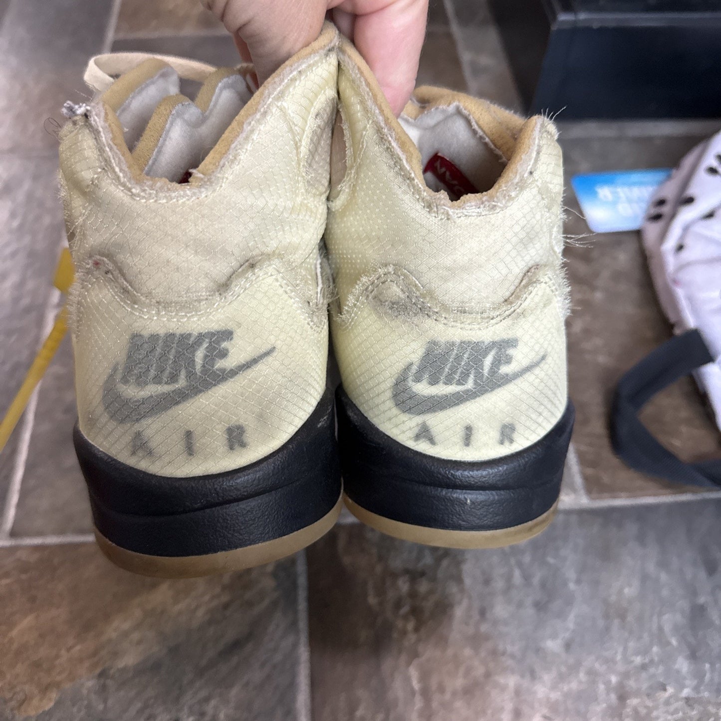 Size 10.5 - Jordan 5 SP x Off-White Mid Sail