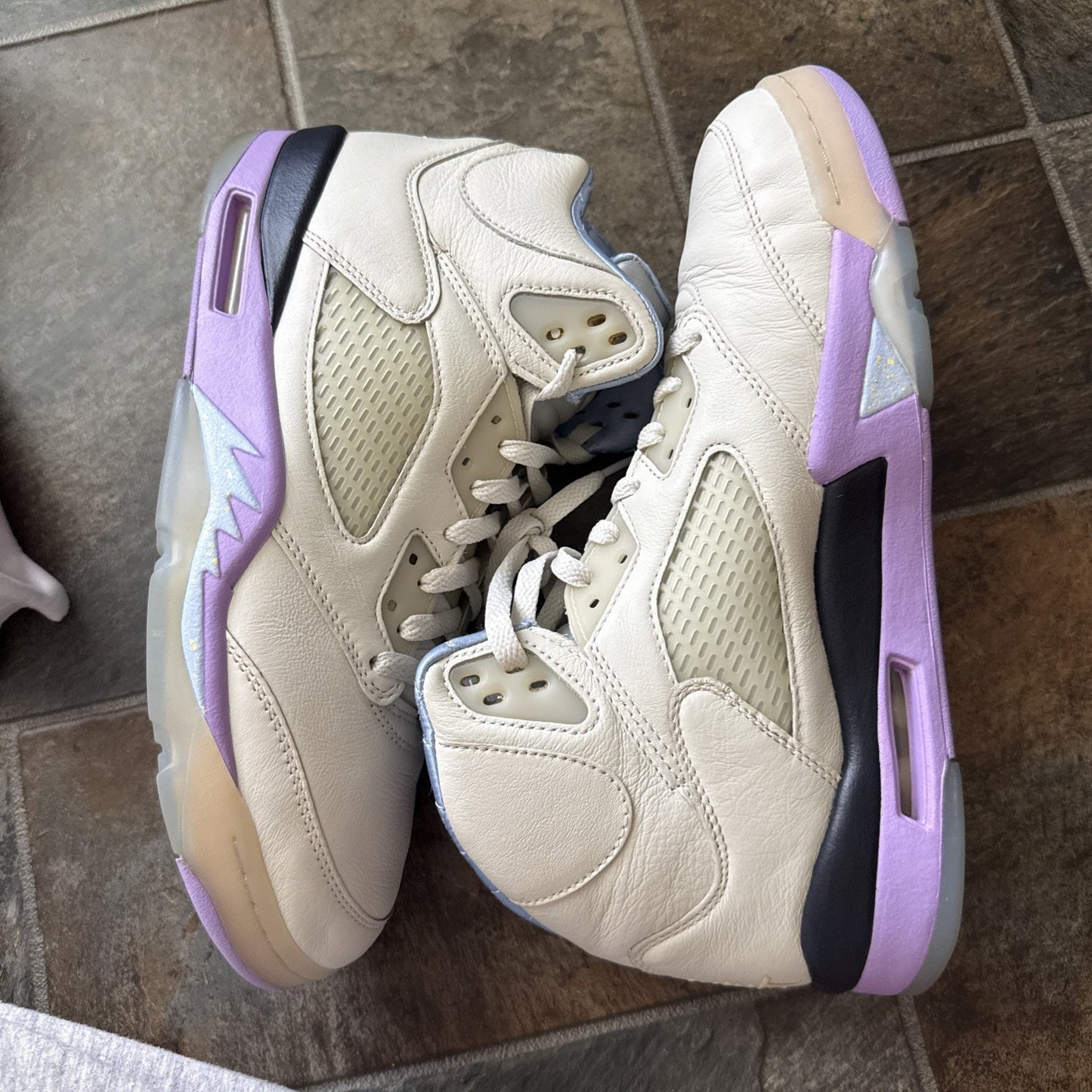 Size 10 - Jordan 5 Retro x DJ Khaled We The Best - Sail 2022