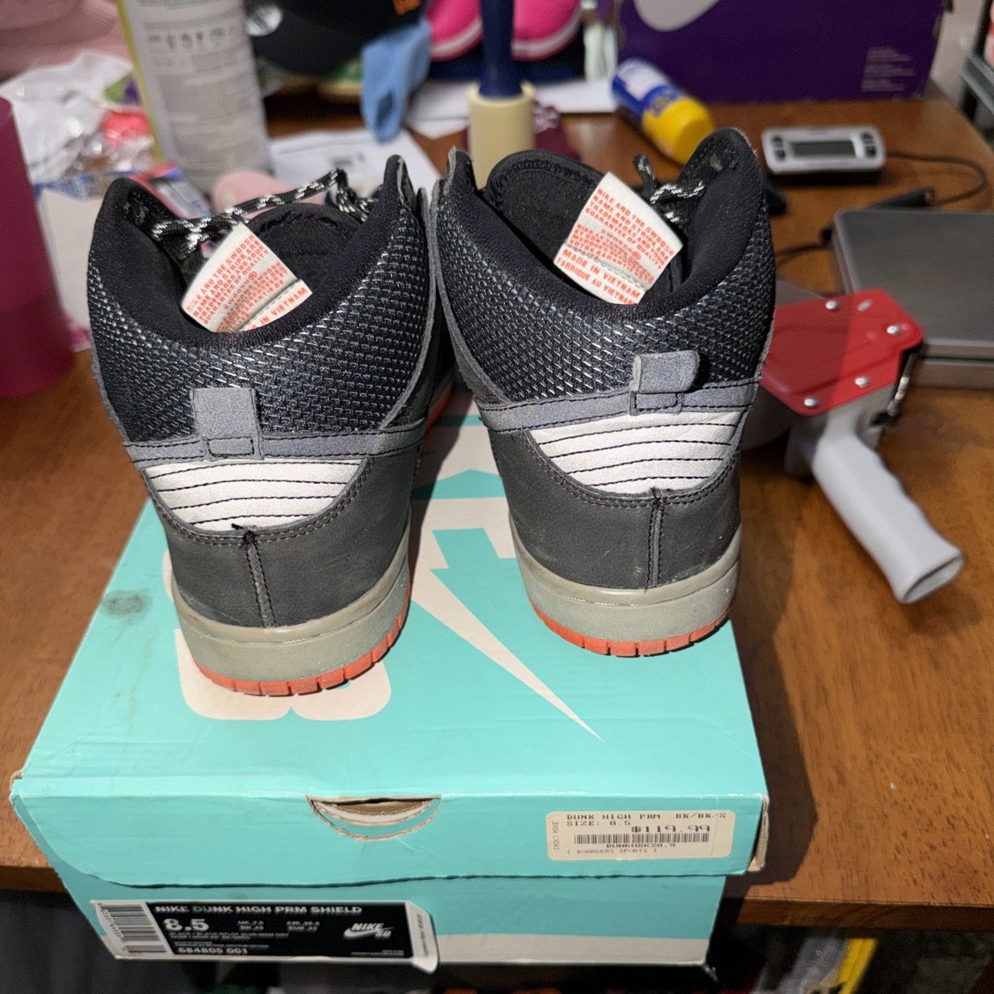 Size 8.5 - Nike Dunk Prm Shield High Black