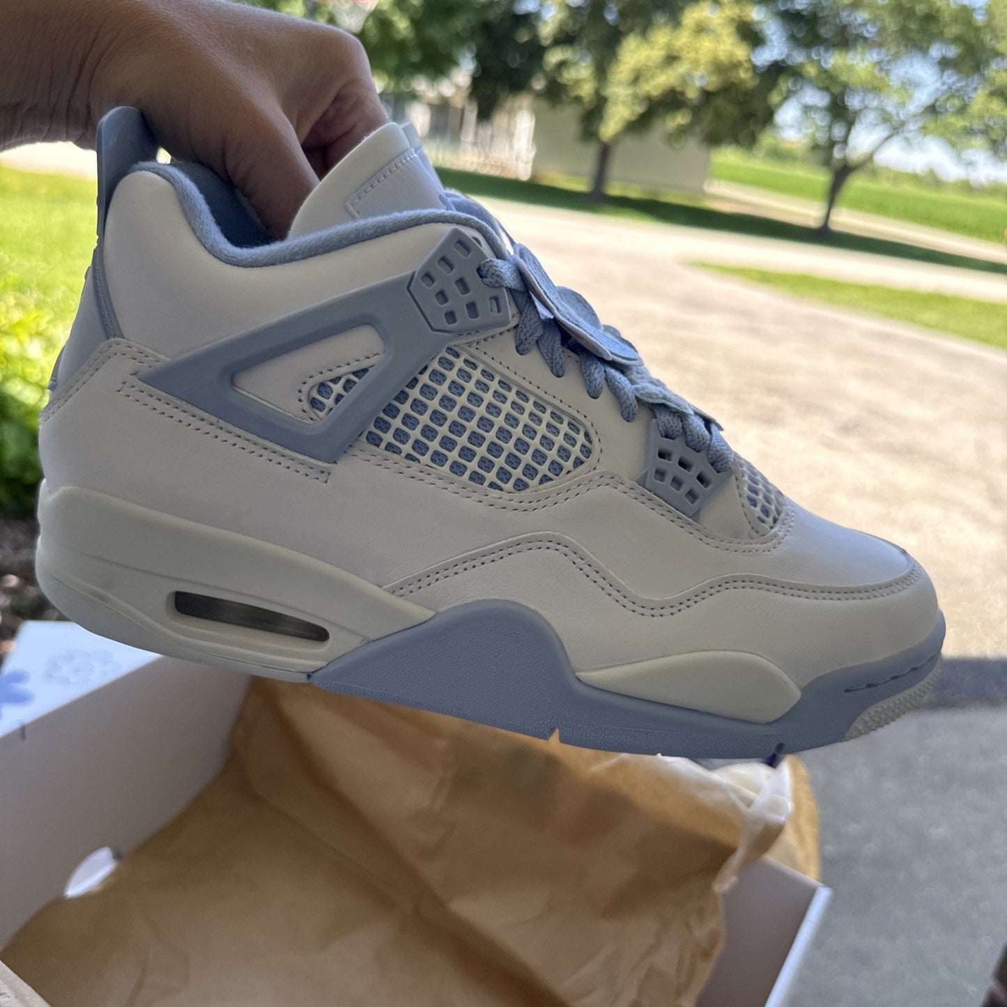 Size 10.5 - Air Jordan 4 Retro Forget Me Not W
