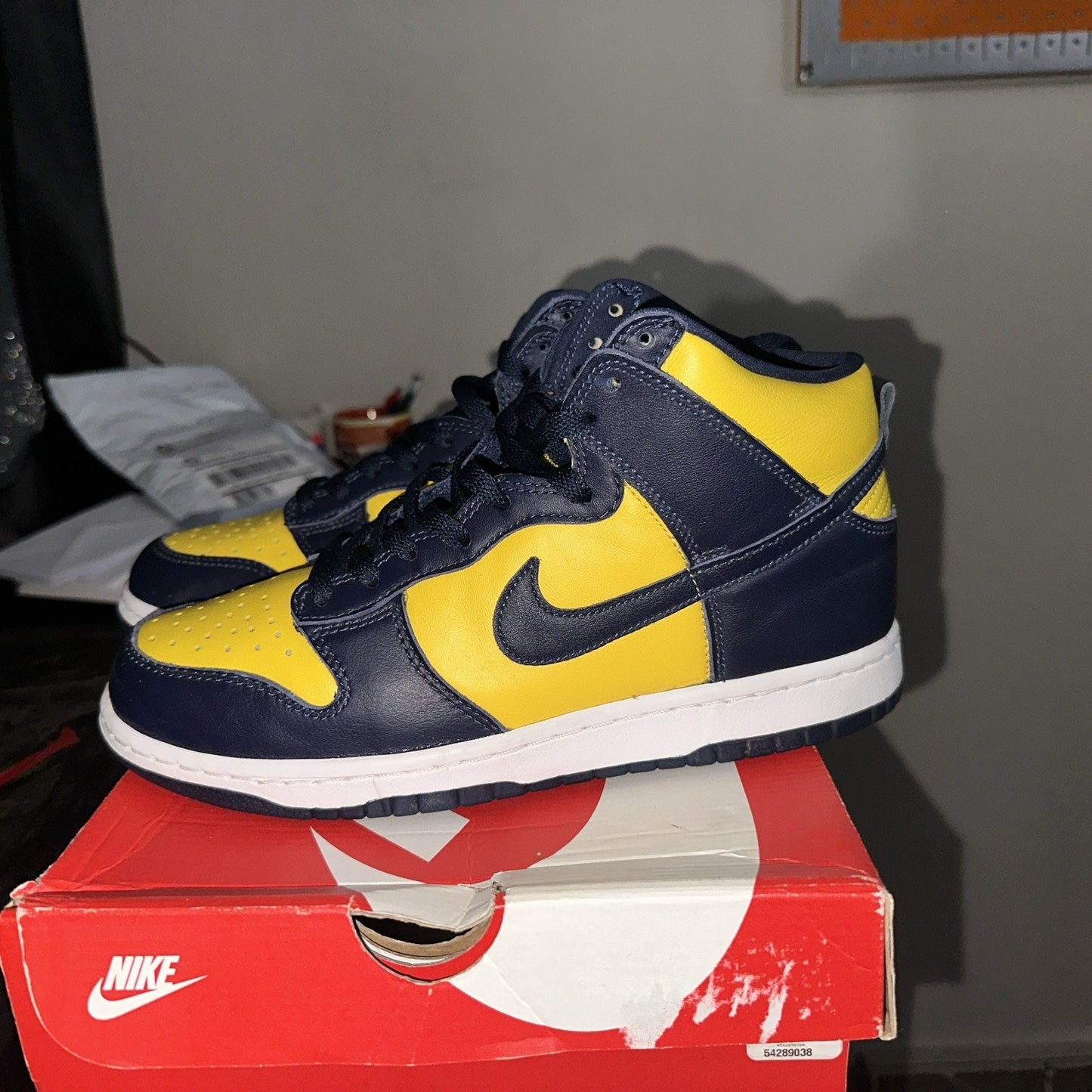 Size 8.5 - Nike Dunk SP 2020 High Michigan