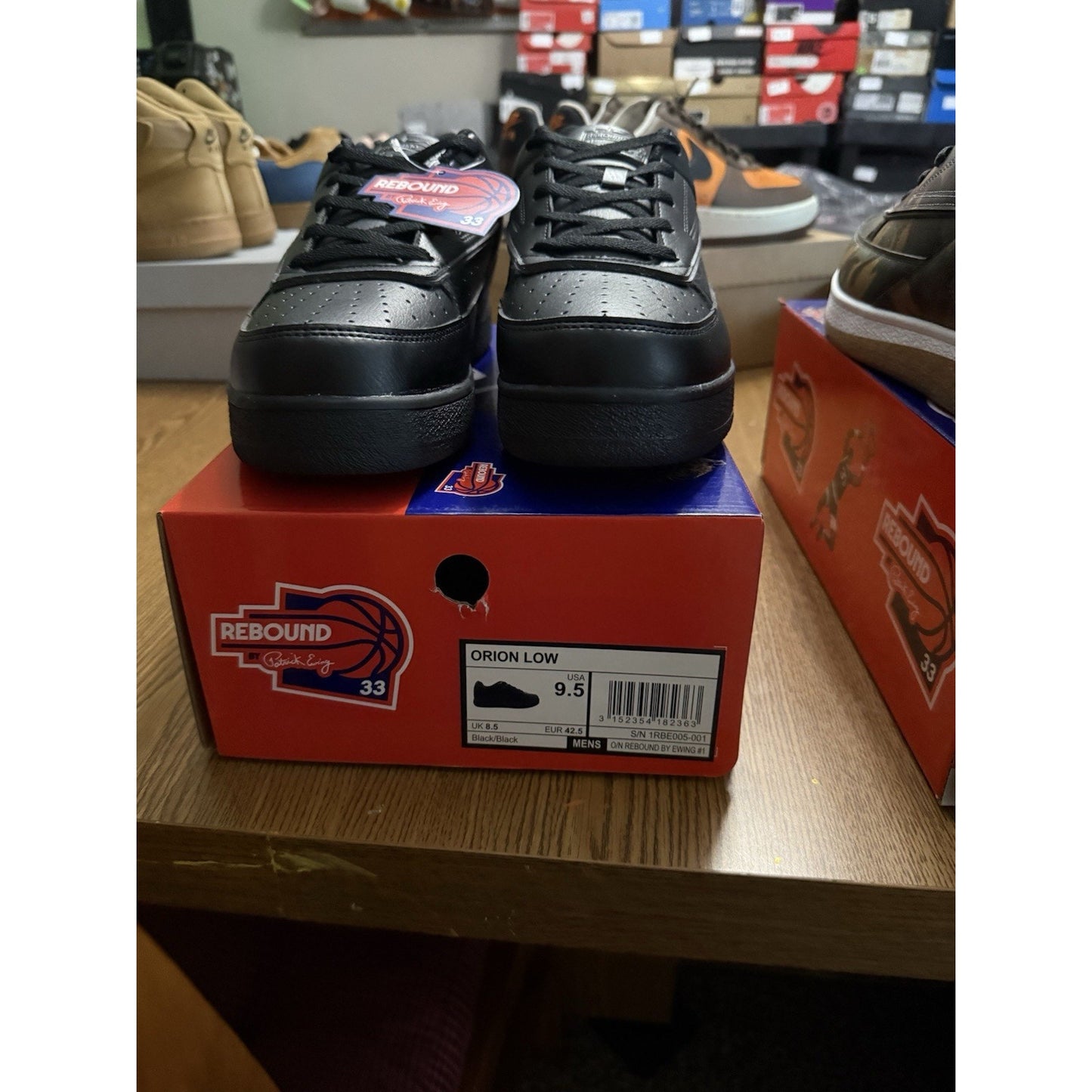 9.5 Low Black Orion By Patrick Ewing Collection BS396