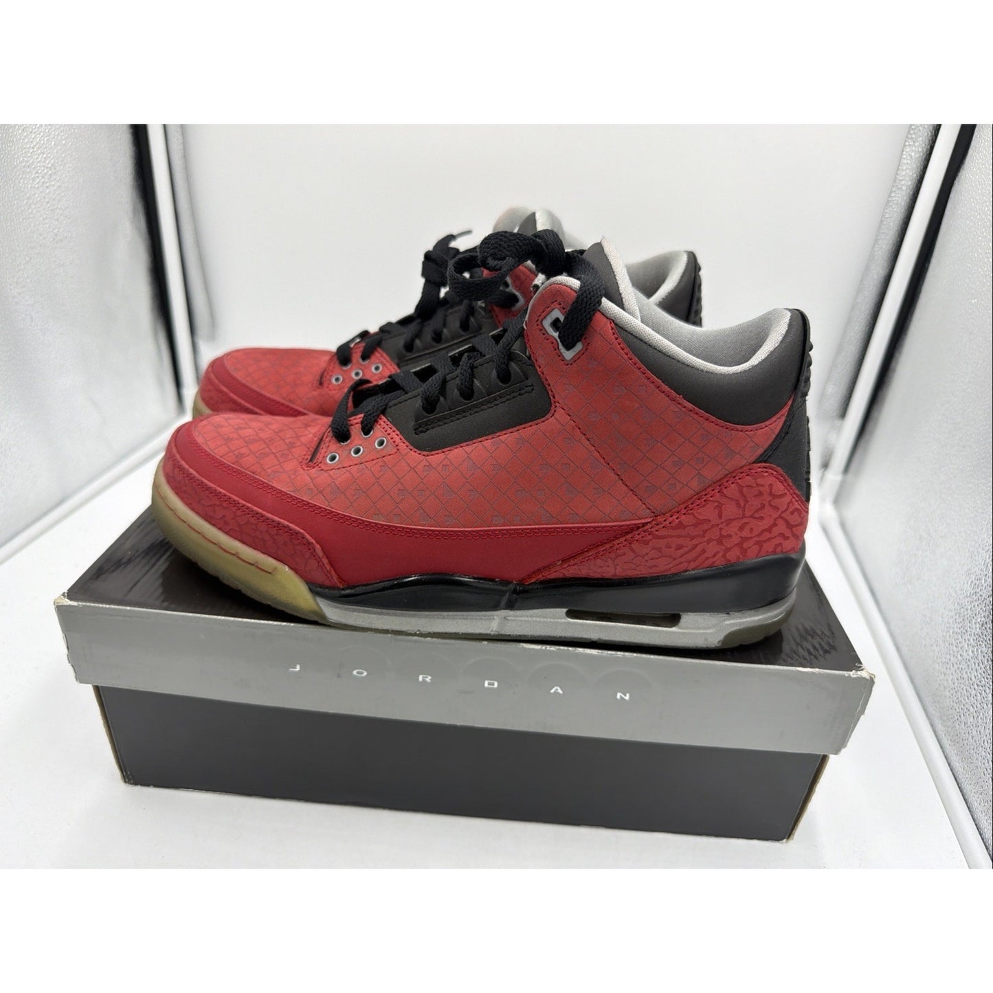 Size 10.5 - Air Jordan 3 Retro 2010 Doernbecher