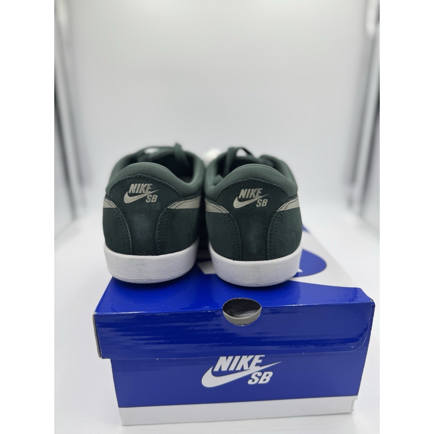 Size 11.5 - Nike Sb Eric Koston Green 2011 bs871