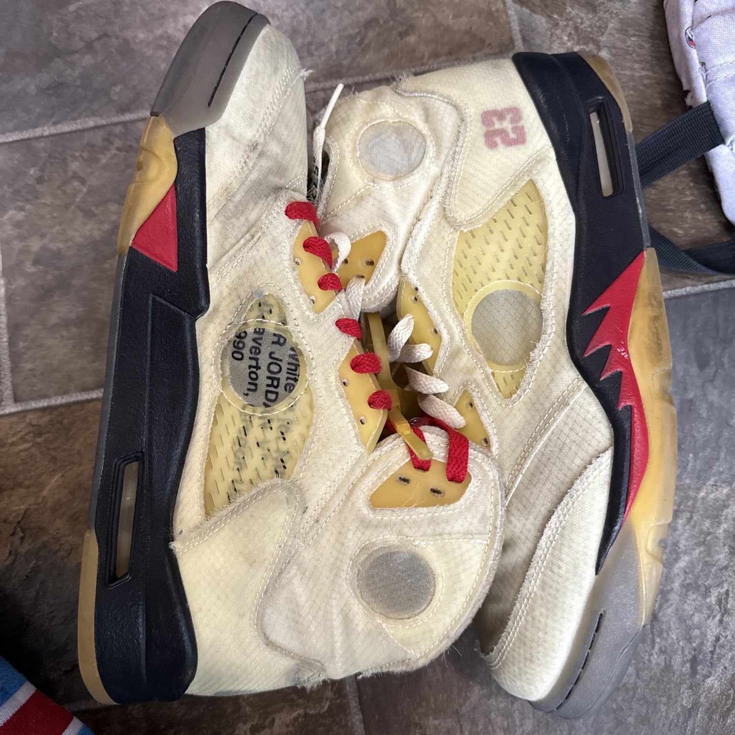Size 10.5 - Jordan 5 SP x Off-White Mid Sail
