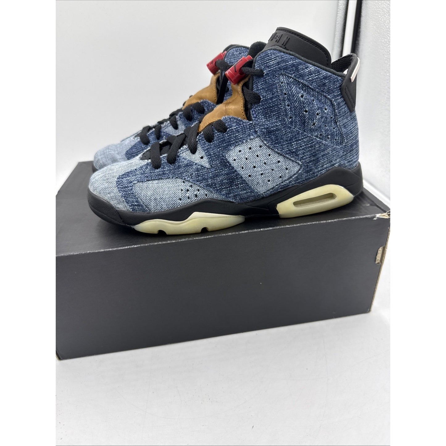 Size 5Y or 6.5 Wmns - Jordan 6 Retro High Washed Denim (GS)