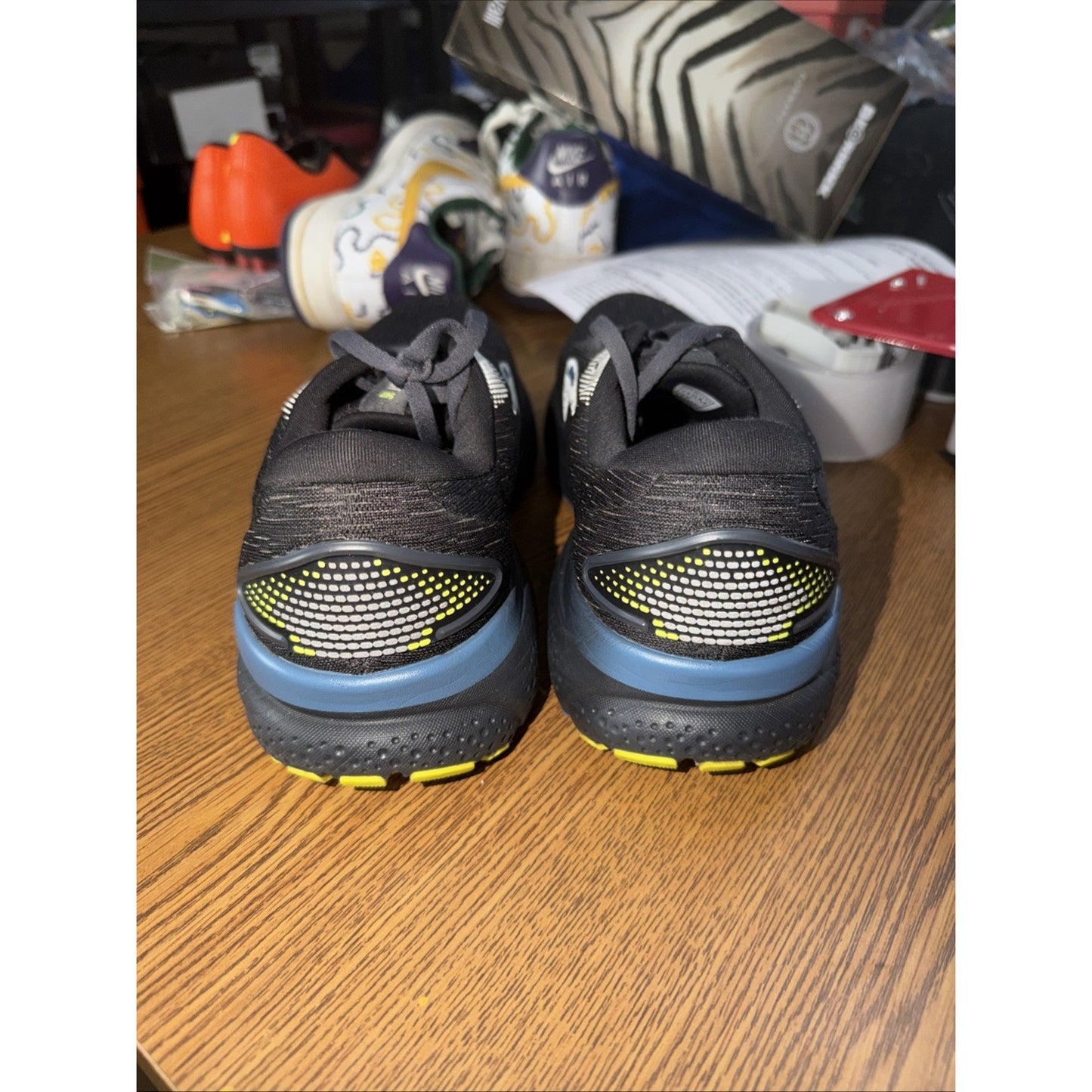 Size 9 Brooks Ghost 16 GSM Sample Black Ebony Blue