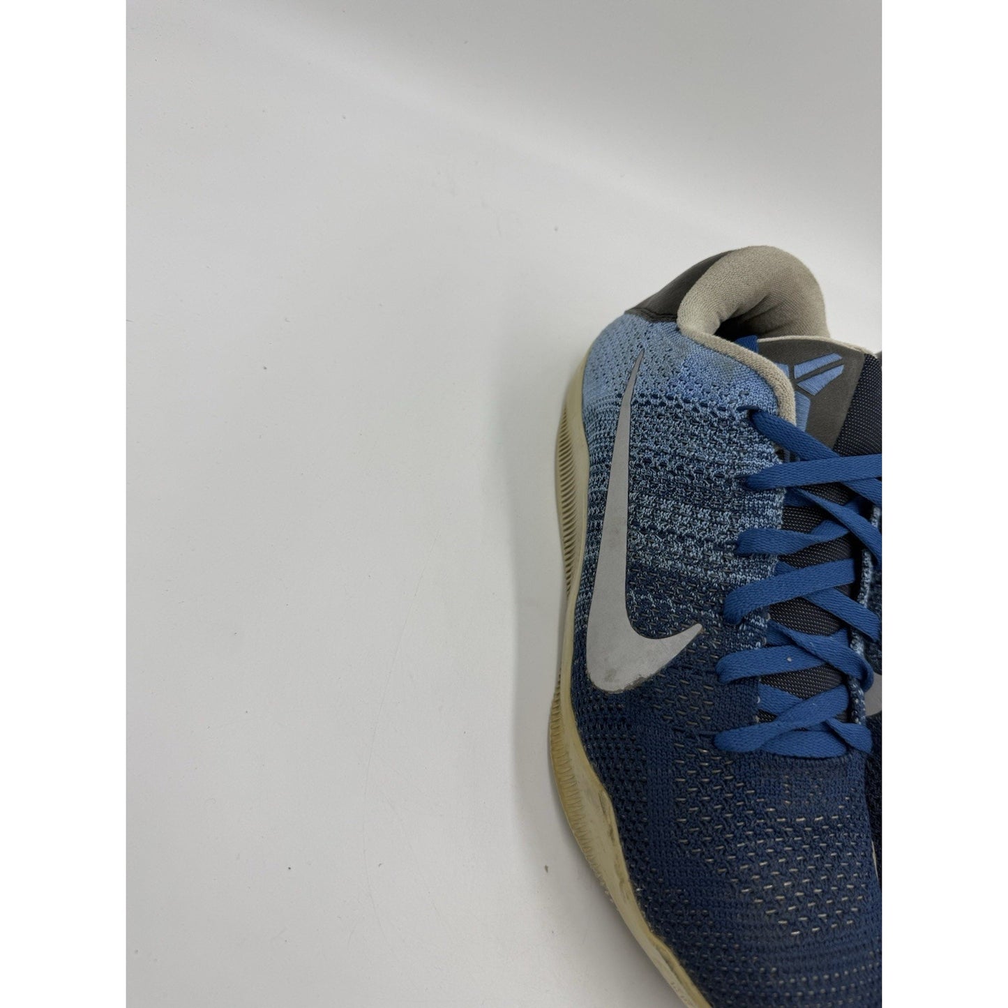 Size 10 - Nike Kobe 11 Elite Low Brave Blue