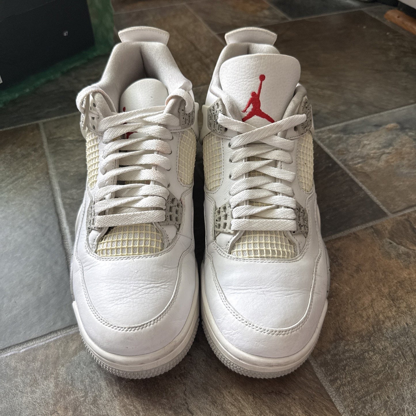 Size 9.5 - Jordan 4 Retro Mid White Oreo