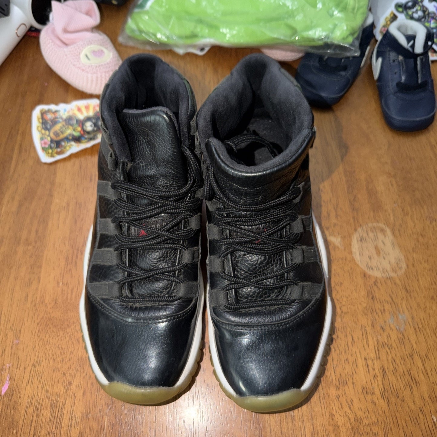 Size 5 (GS) - Jordan 11 Mid 72-10